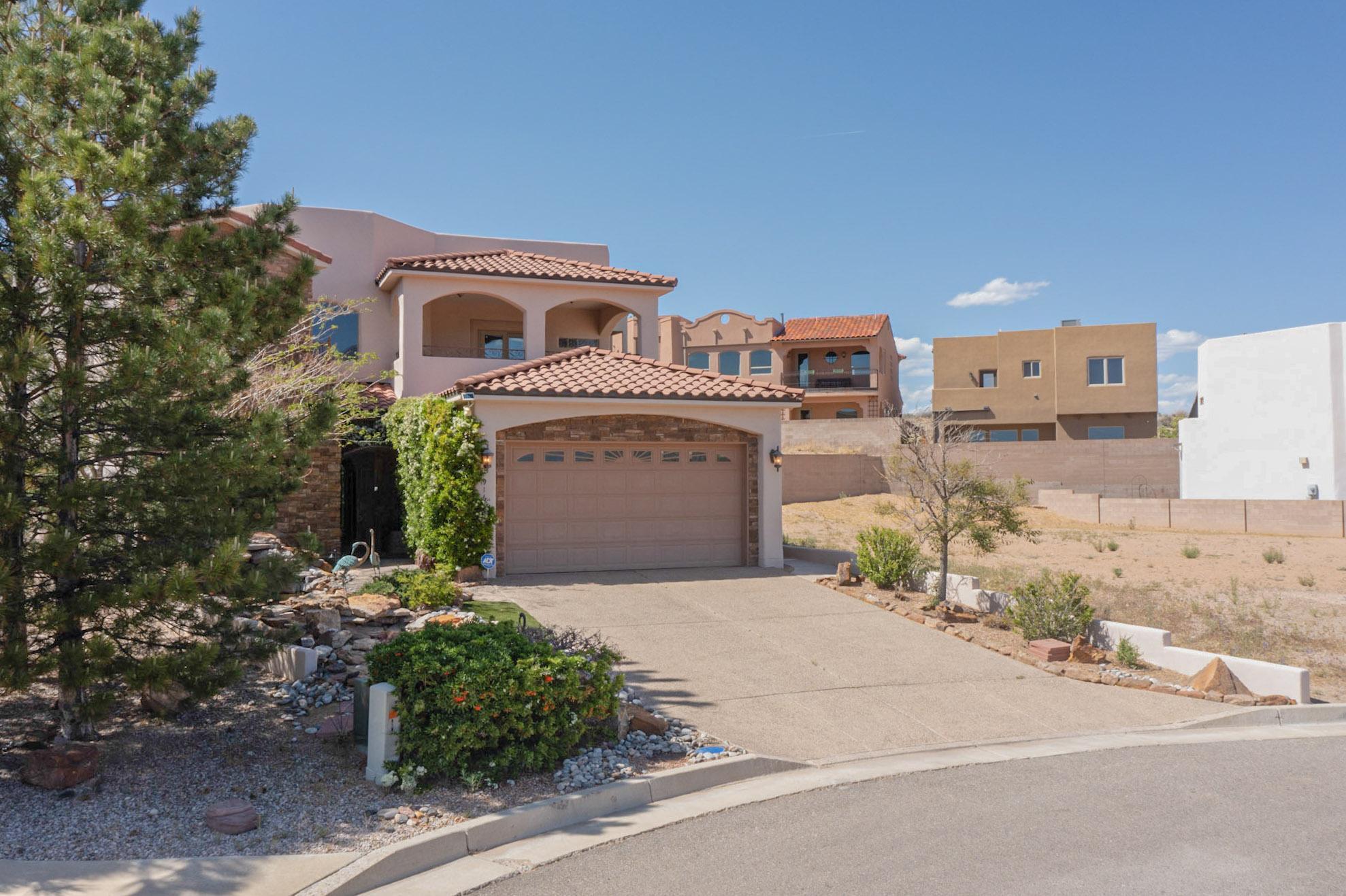 916 Nicholas Court