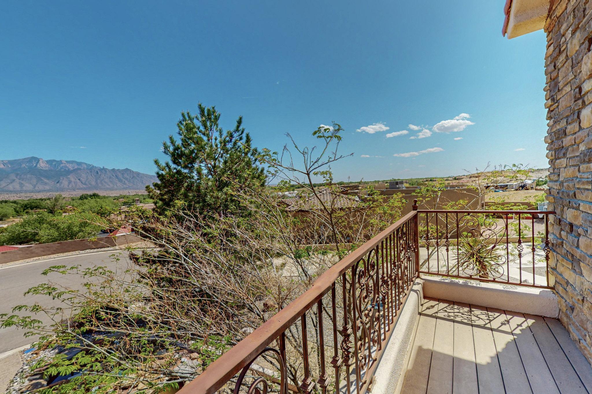 916 Nicholas Court