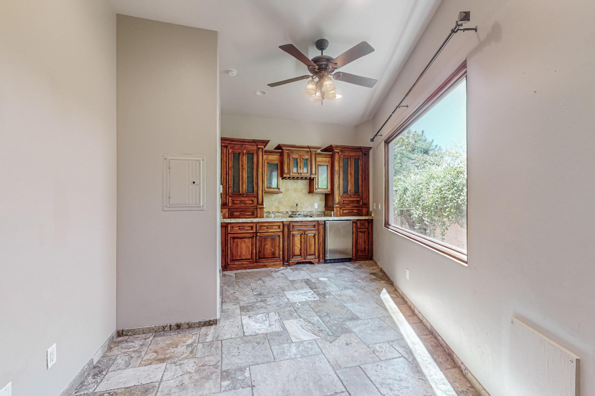 916 Nicholas Court