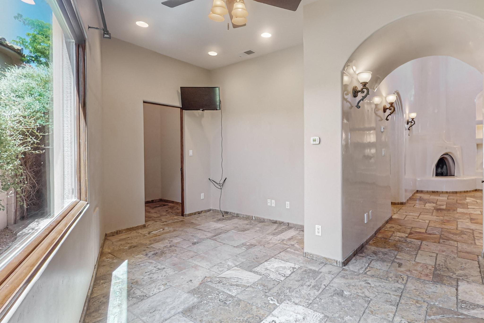 916 Nicholas Court