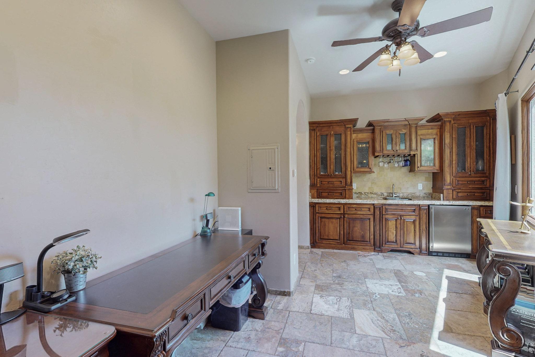 916 Nicholas Court