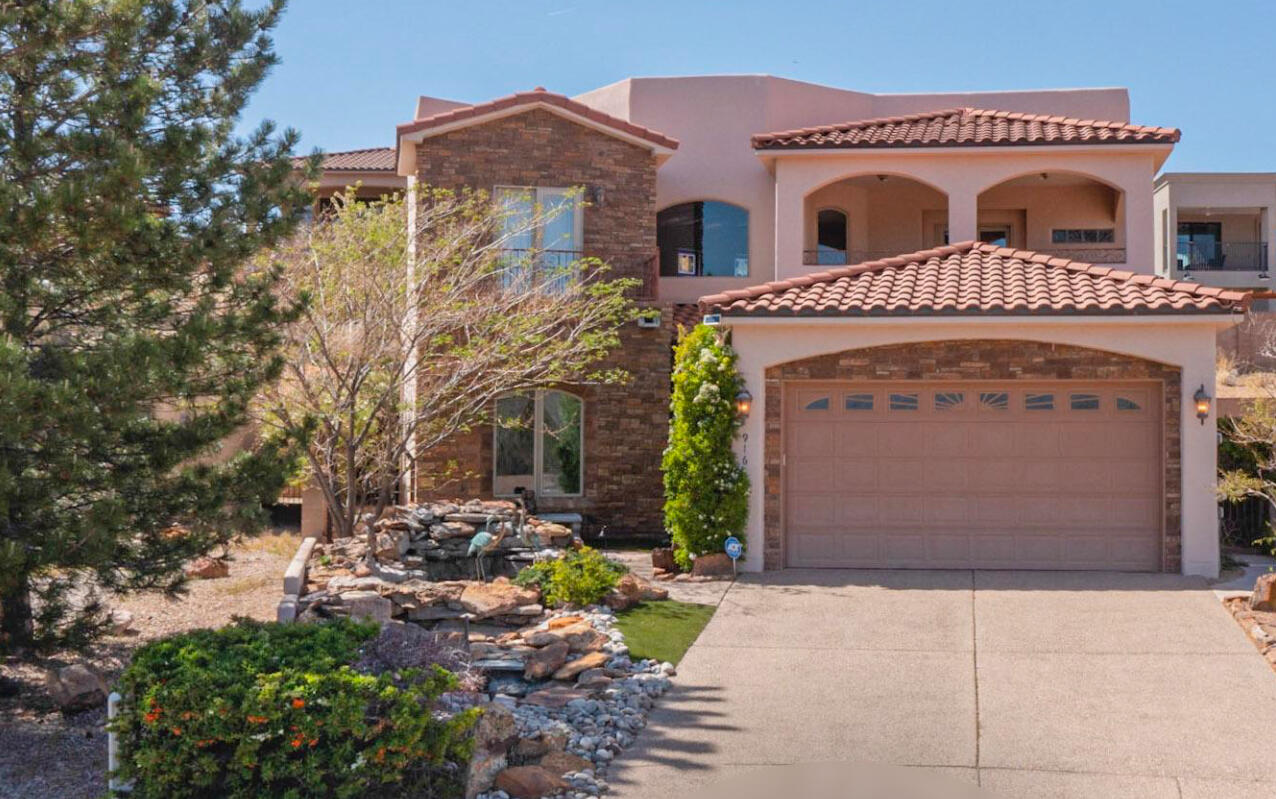 916 Nicholas Court