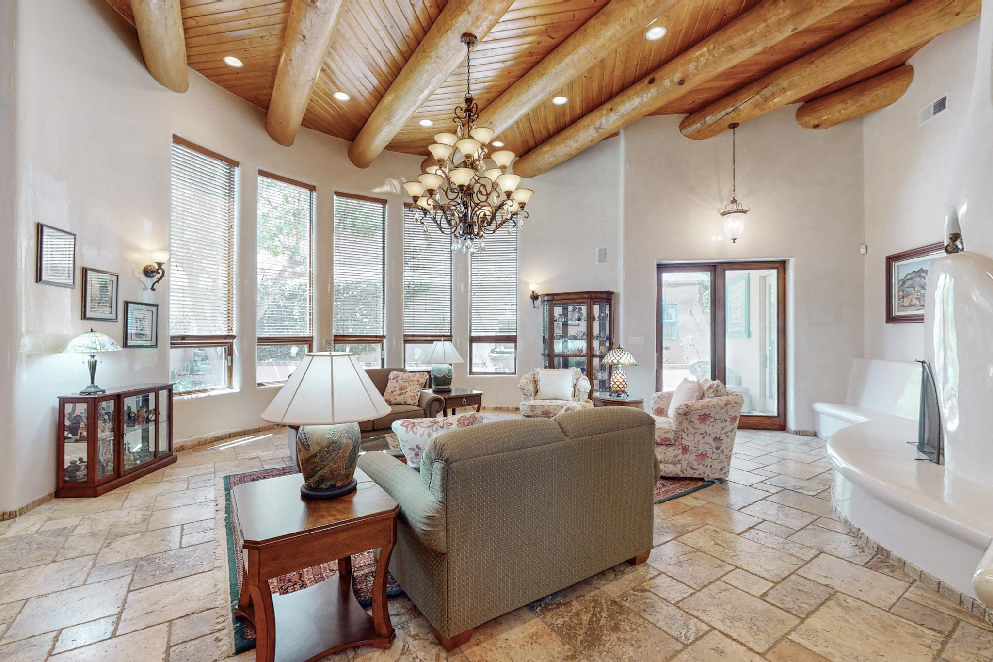 916 Nicholas Court