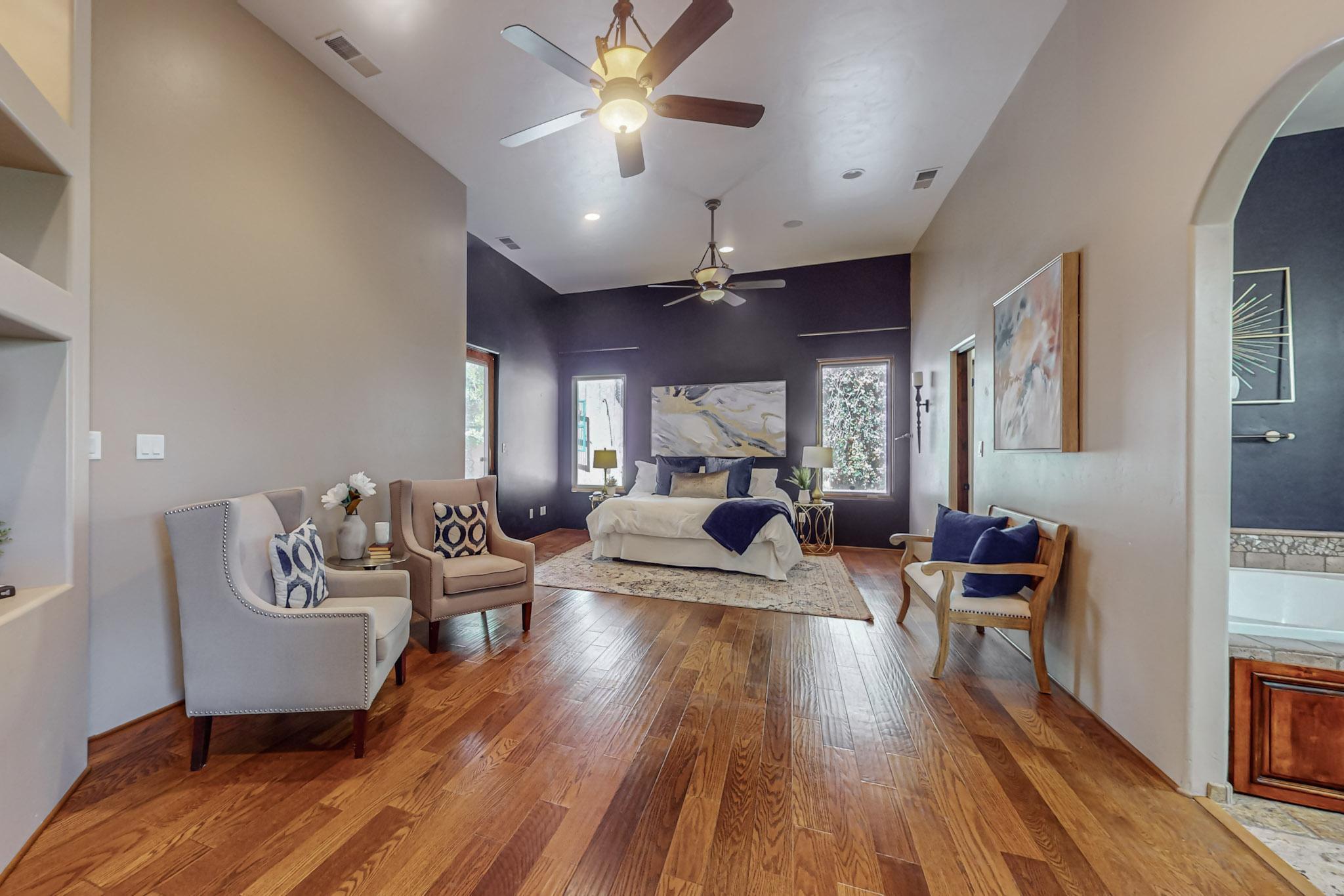 916 Nicholas Court