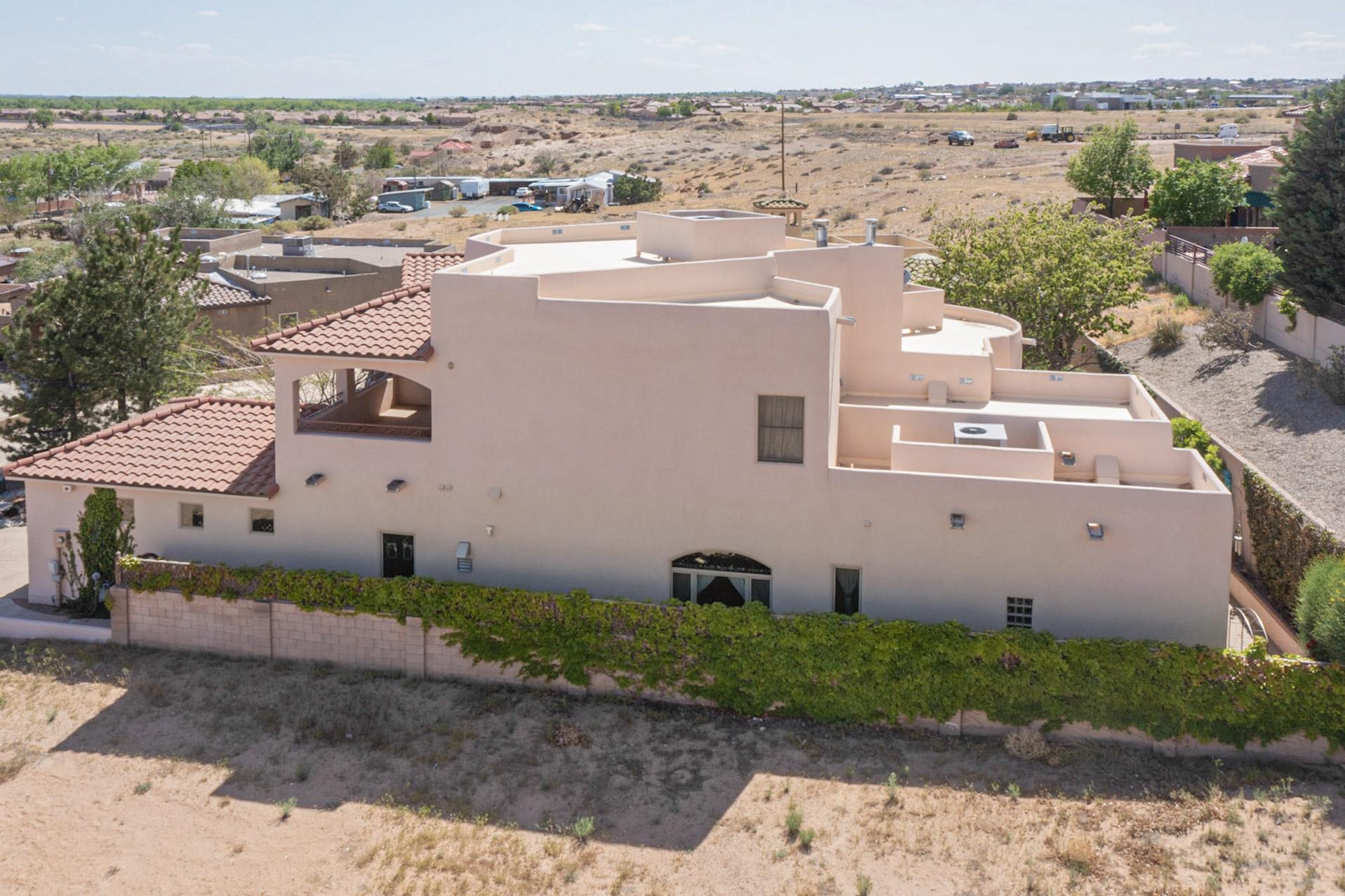 916 Nicholas Court