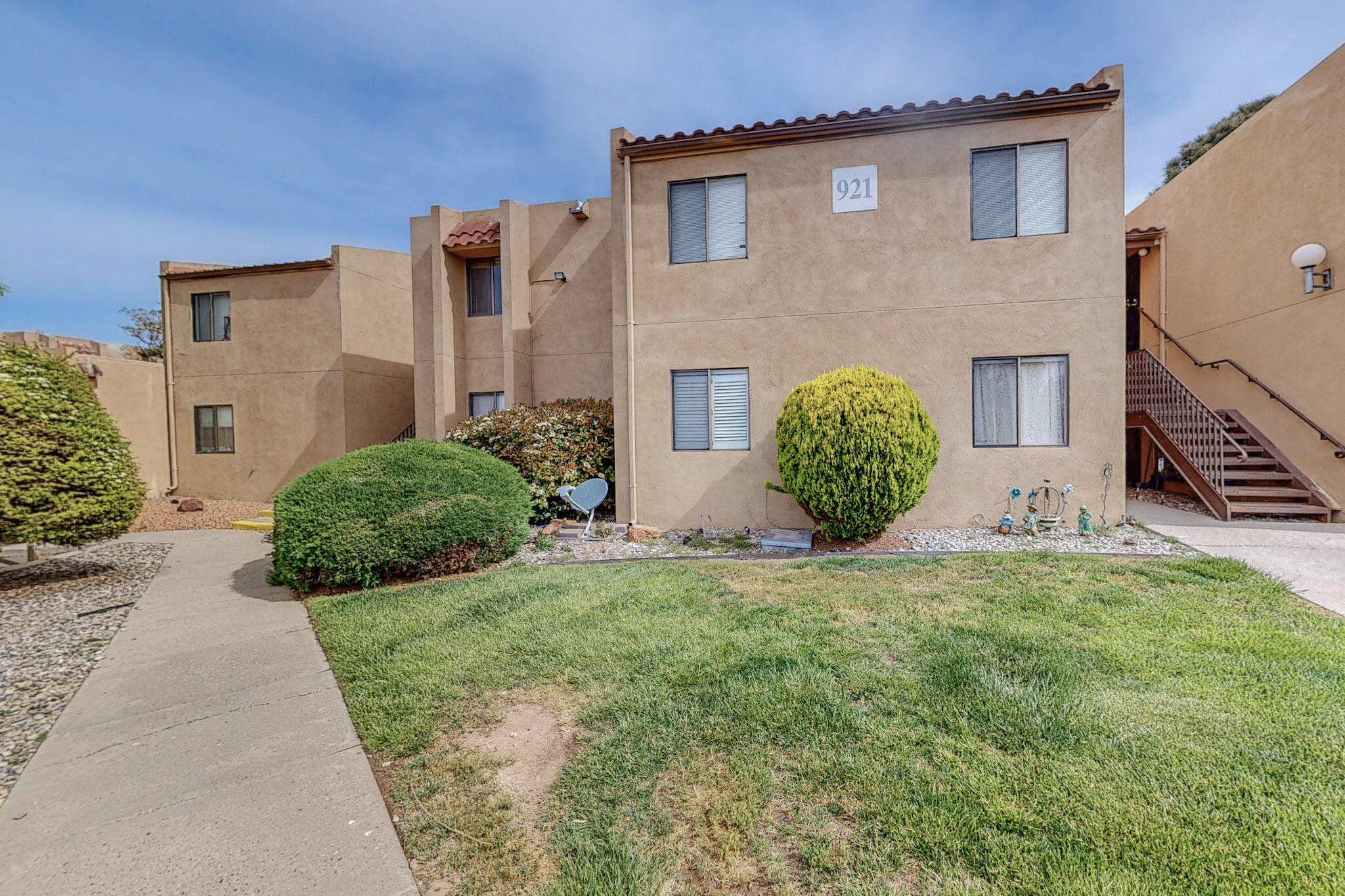921 Country Club Drive SE G