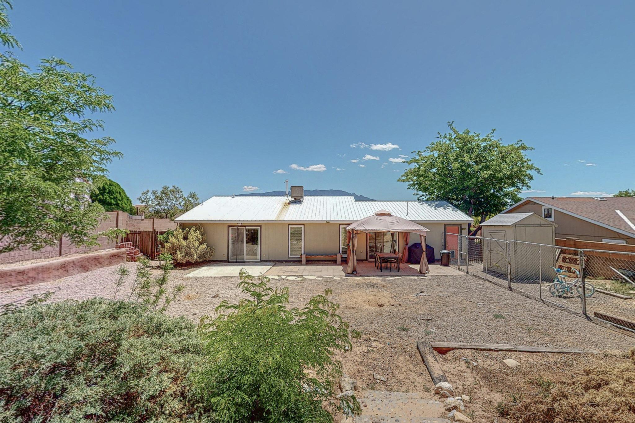 1509 Blackbird Road NE