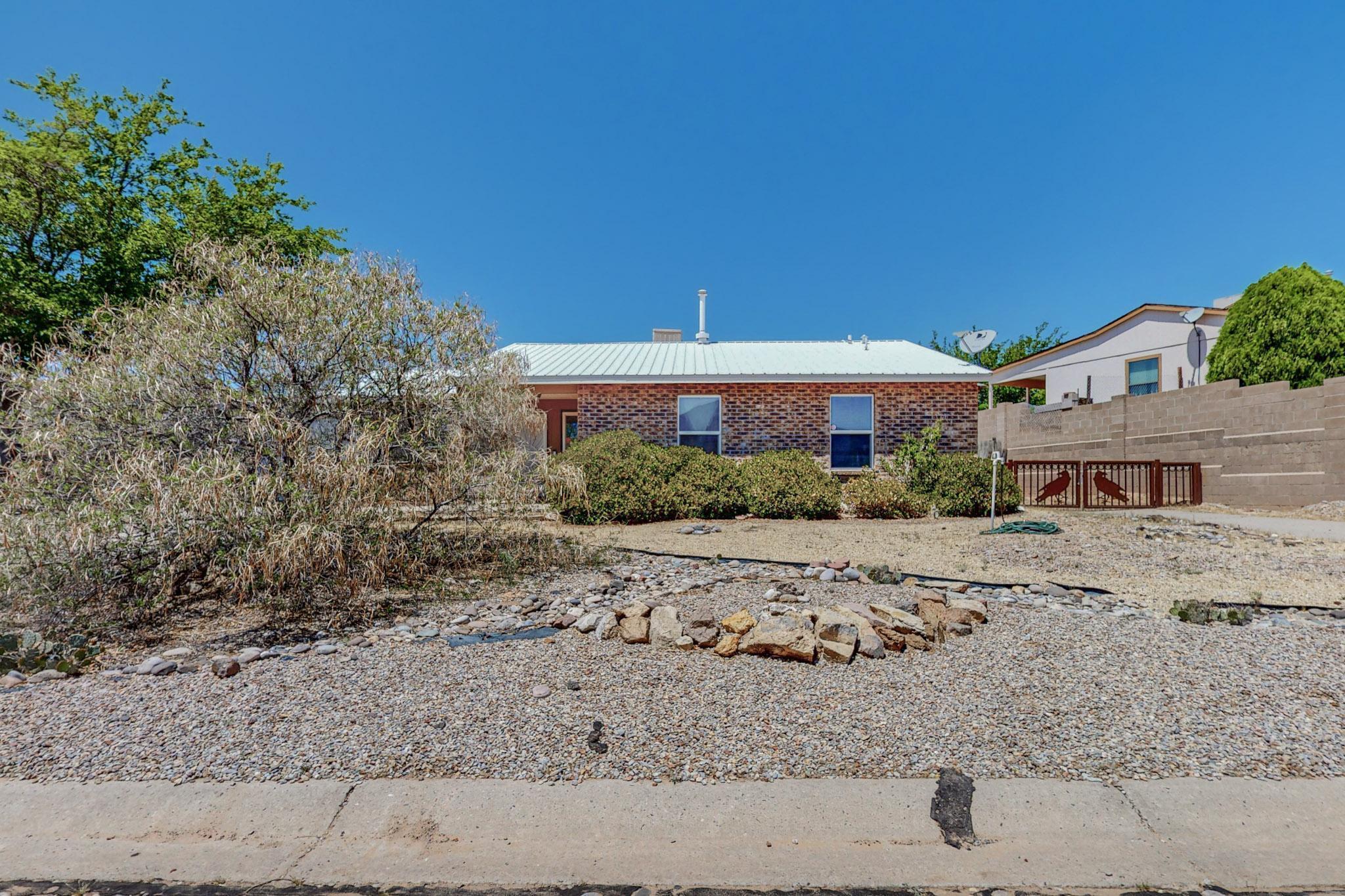 1509 Blackbird Road NE