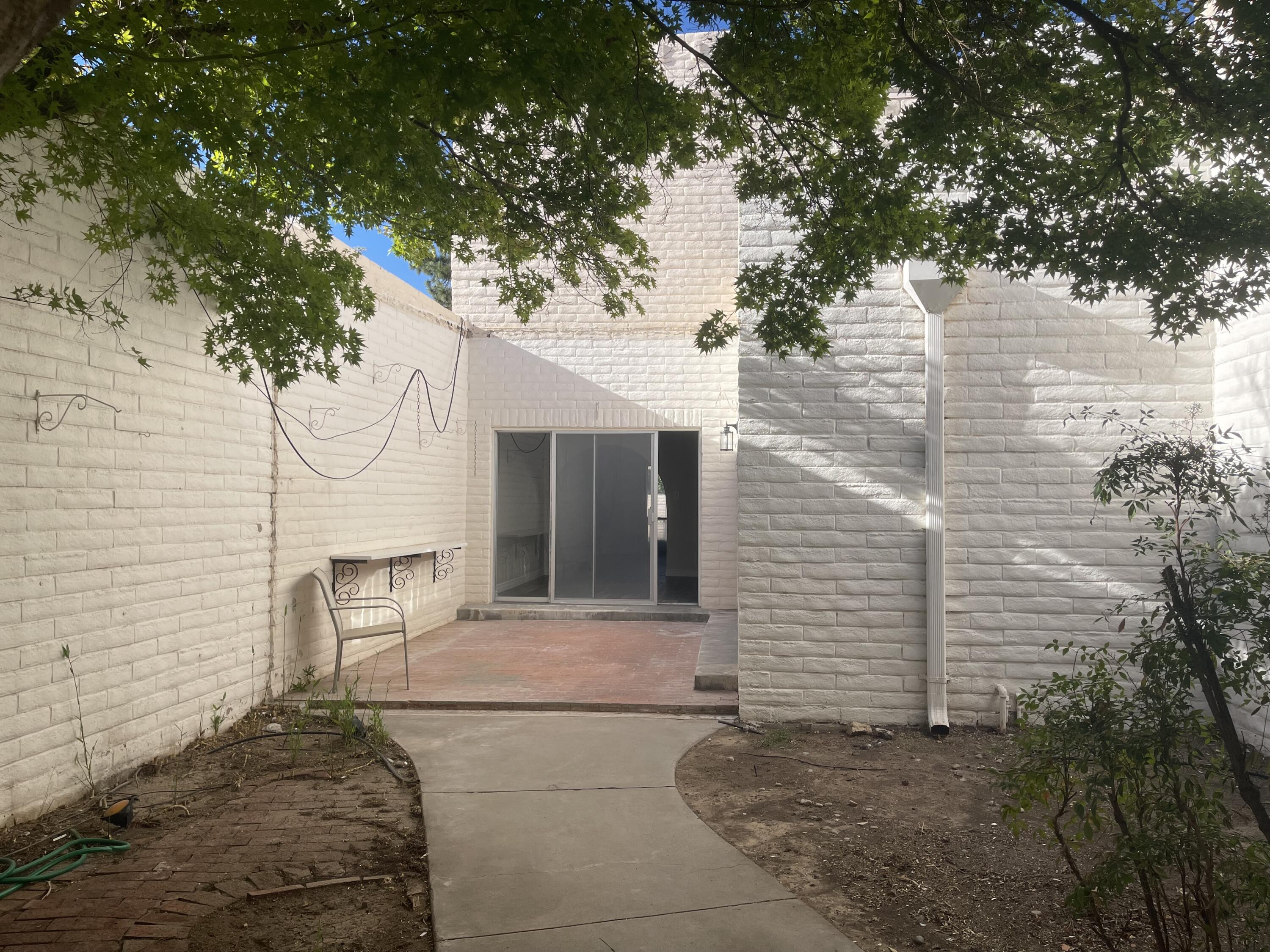 1353 Wagon Train Drive SE