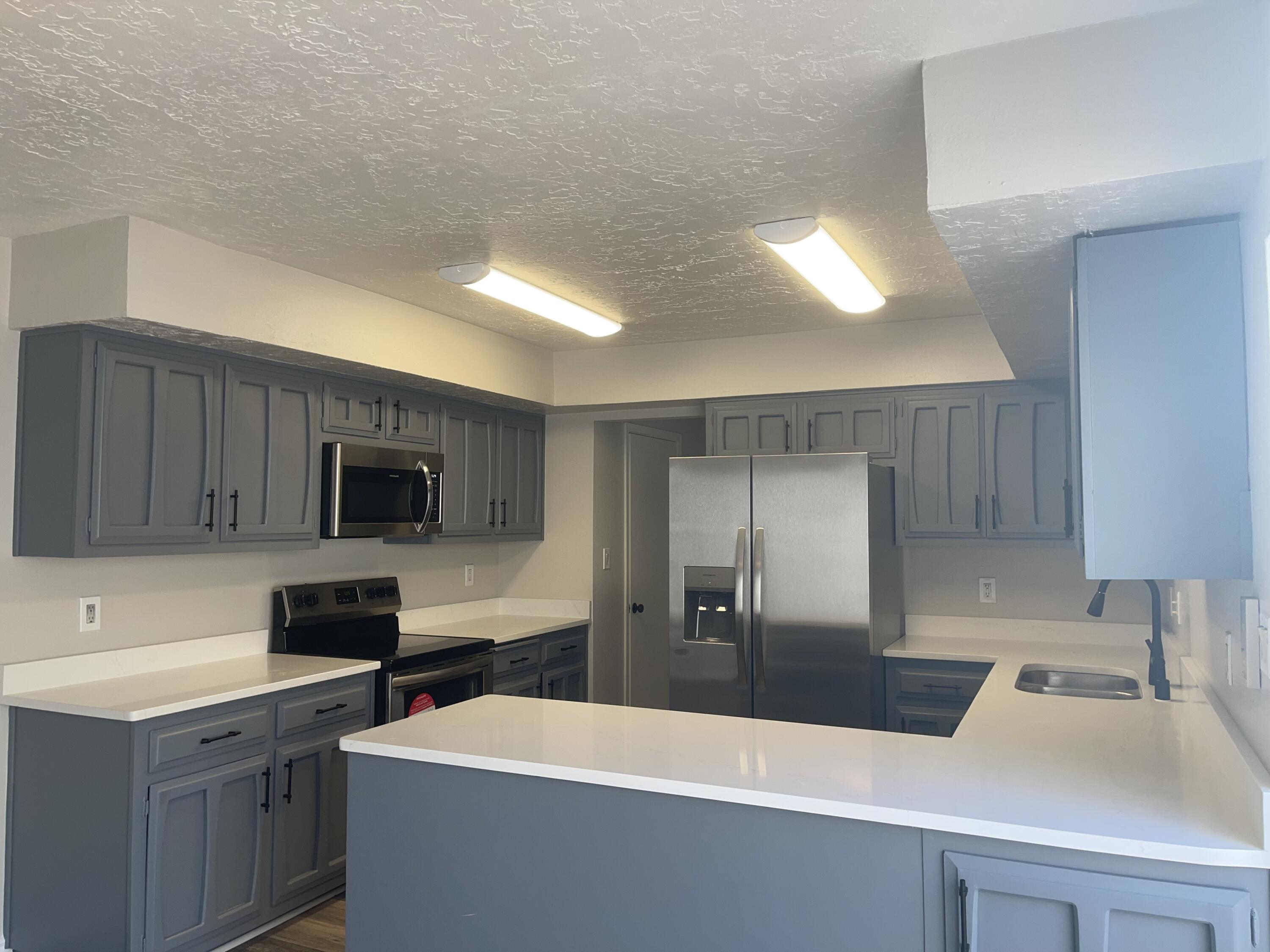 1353 Wagon Train Drive SE