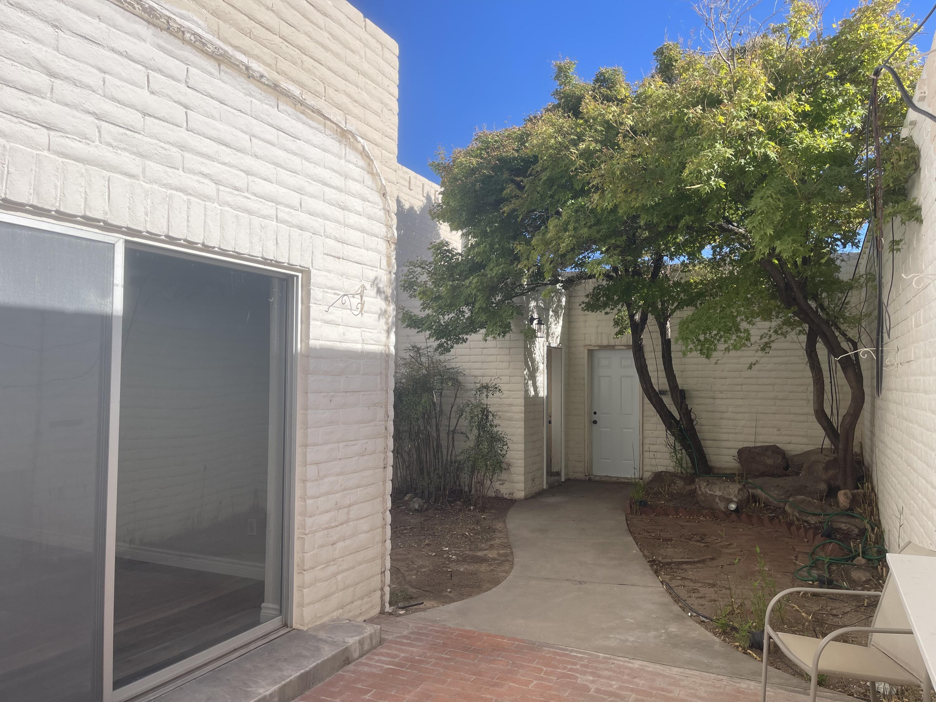 1353 Wagon Train Drive SE