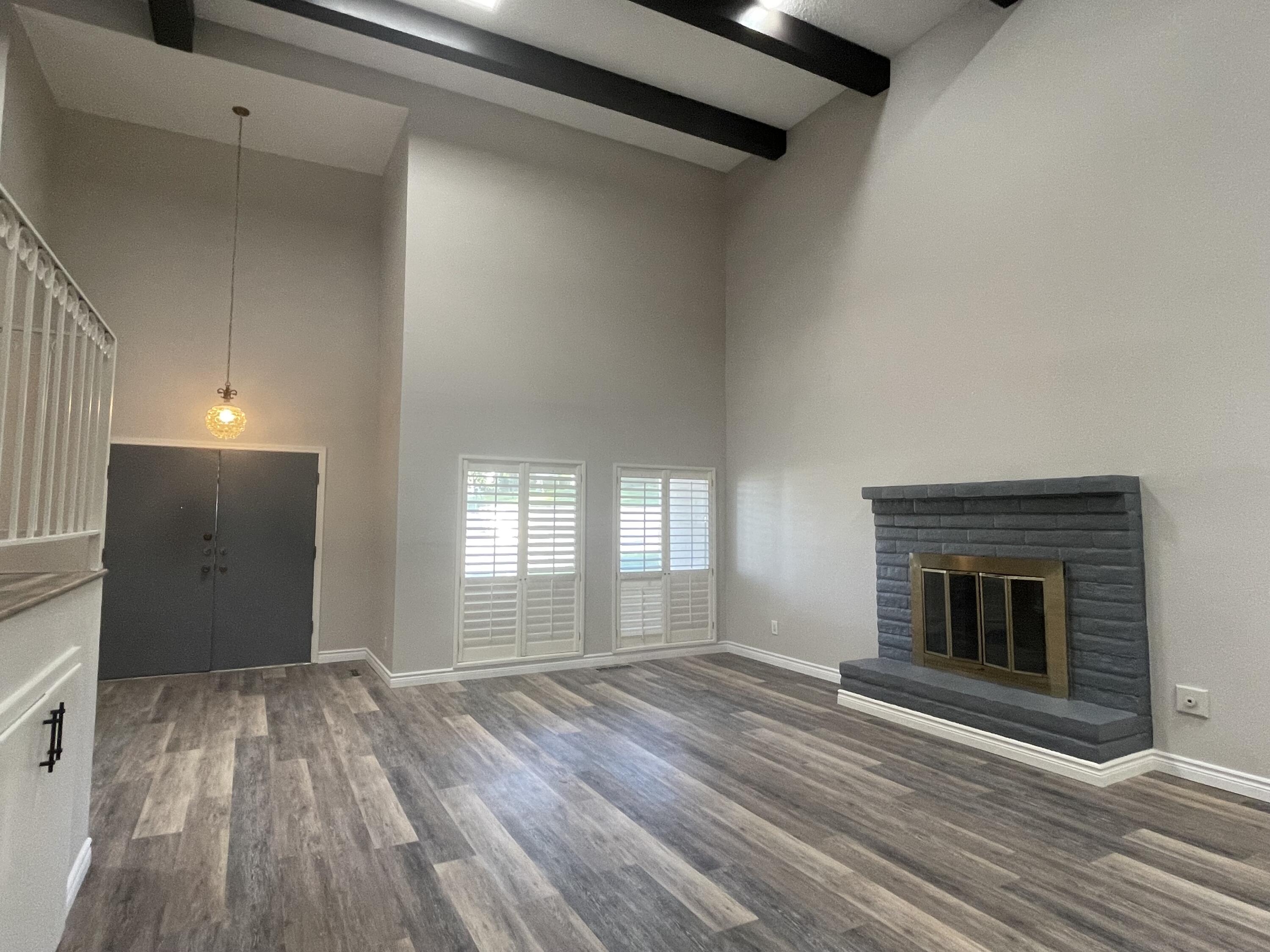 1353 Wagon Train Drive SE
