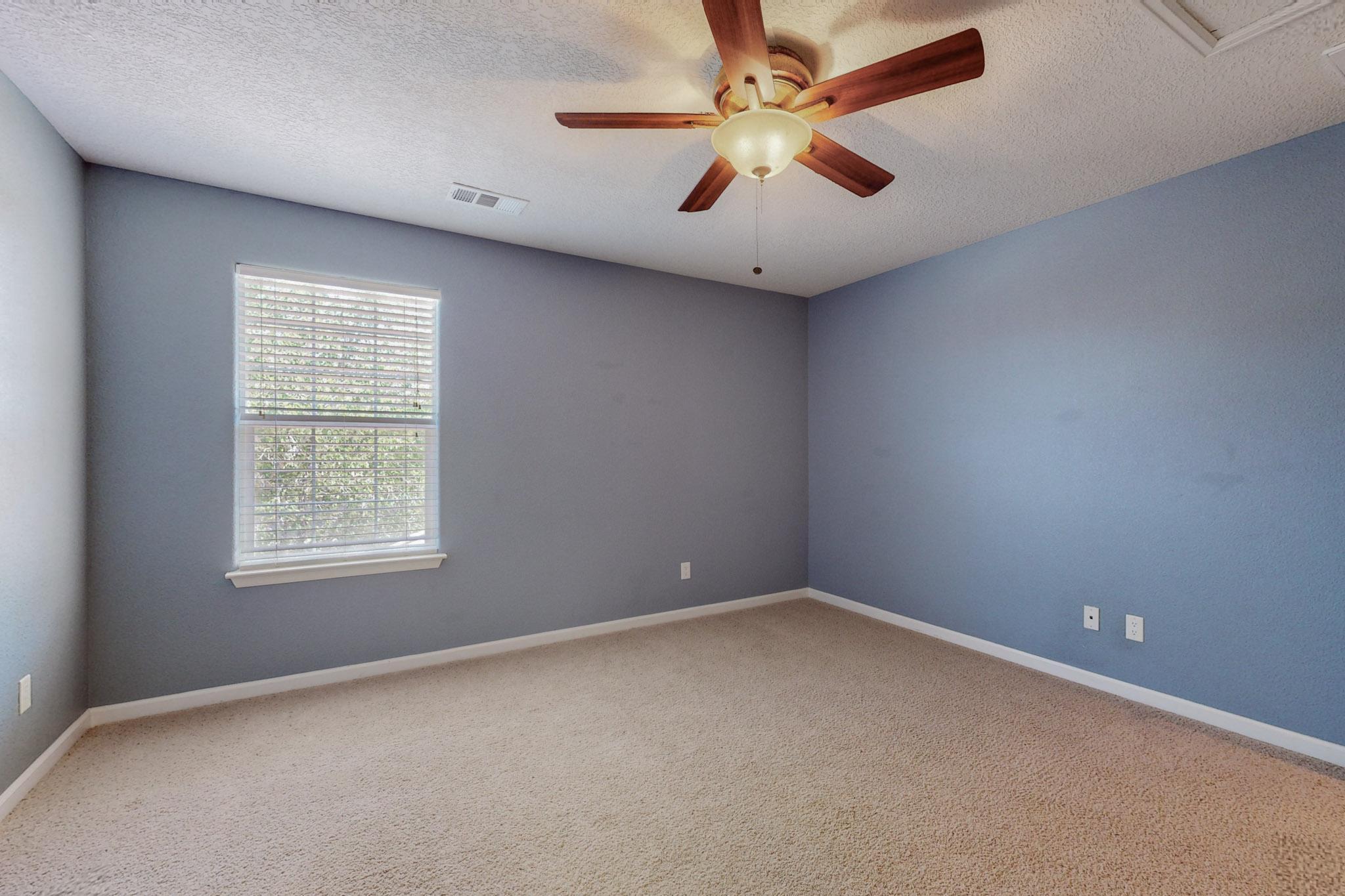 217 Paseo Vista Loop NE