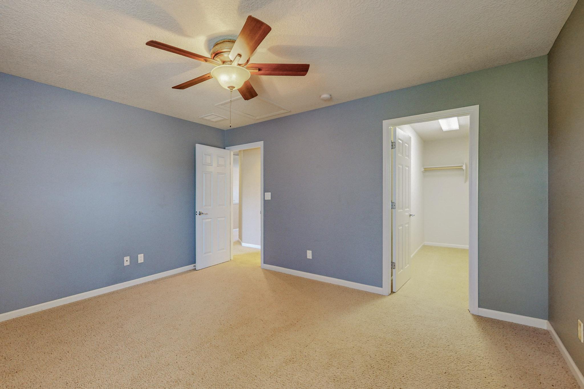 217 Paseo Vista Loop NE