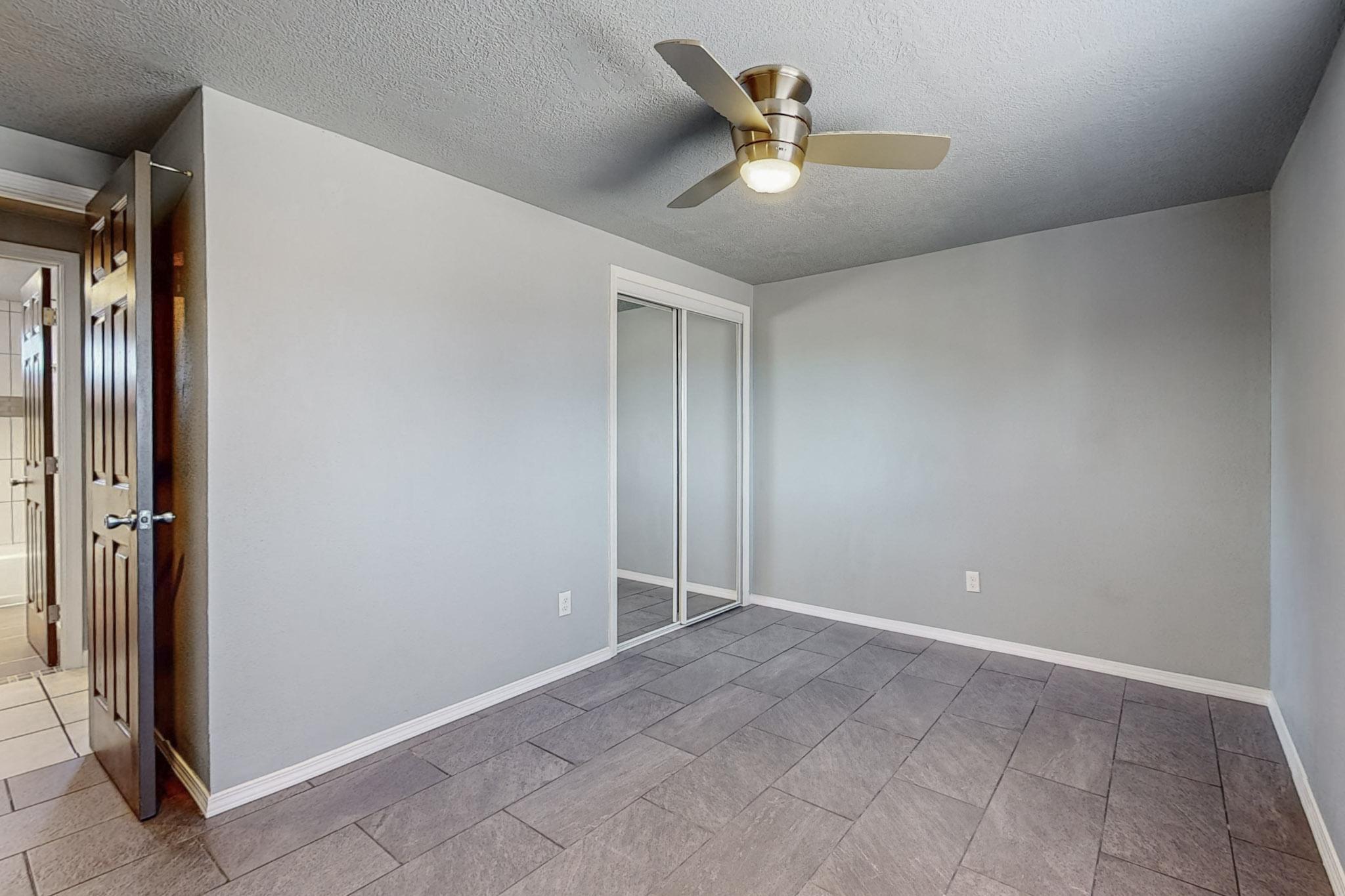 10416 Mountain Road NE