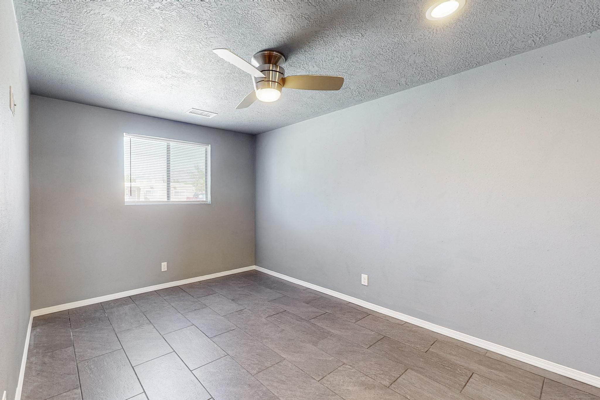 10416 Mountain Road NE