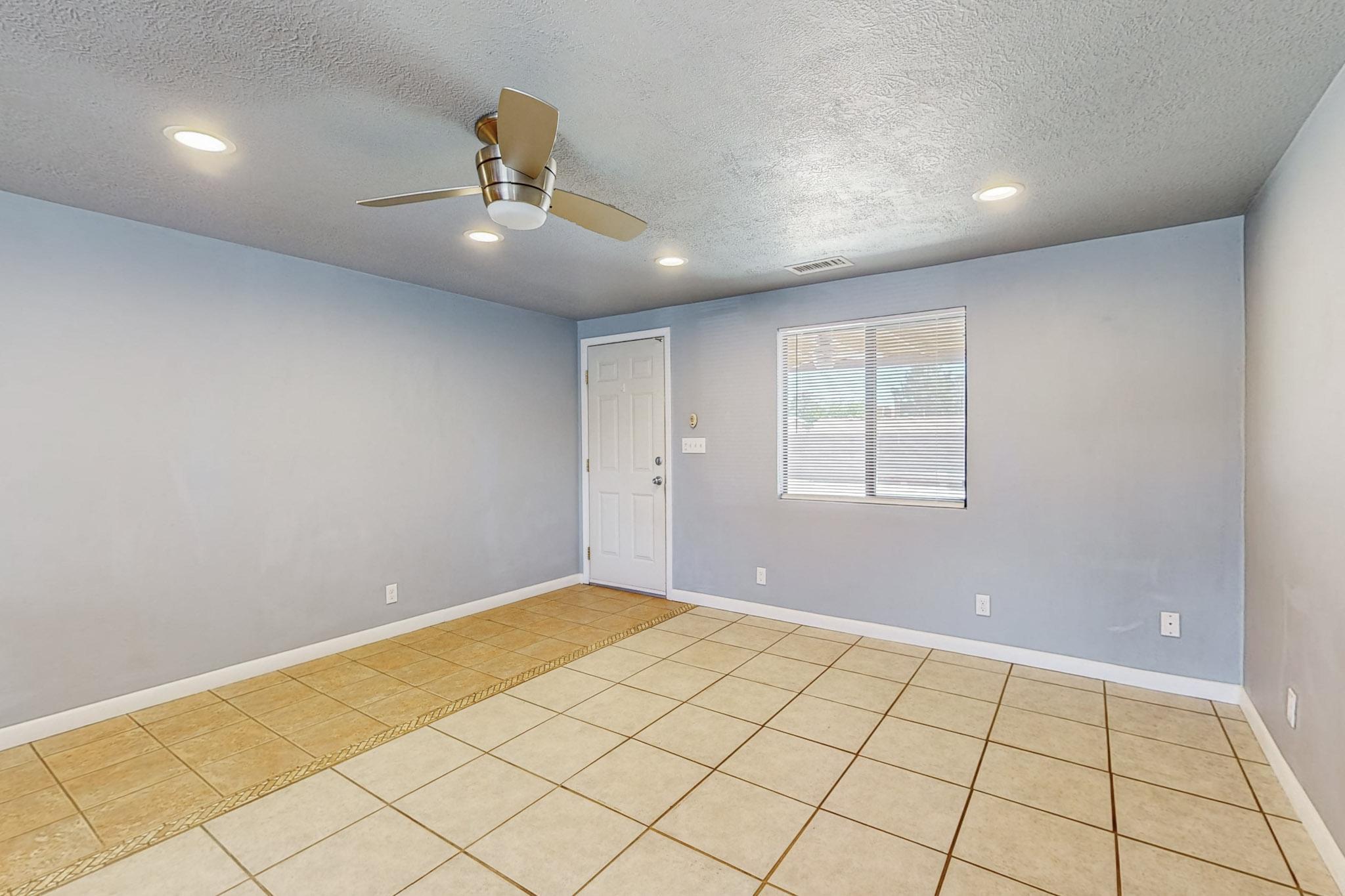 10416 Mountain Road NE