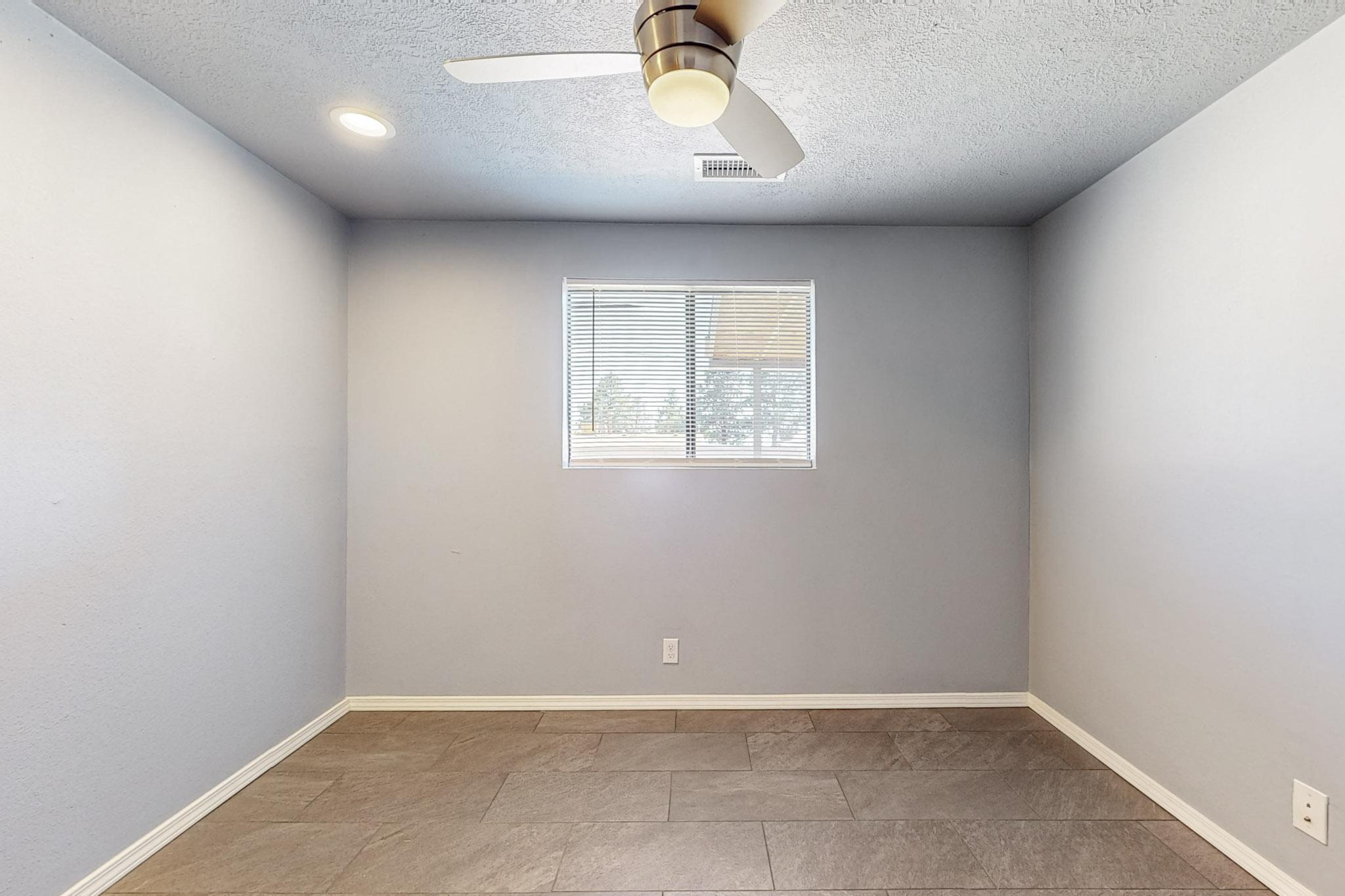 10416 Mountain Road NE