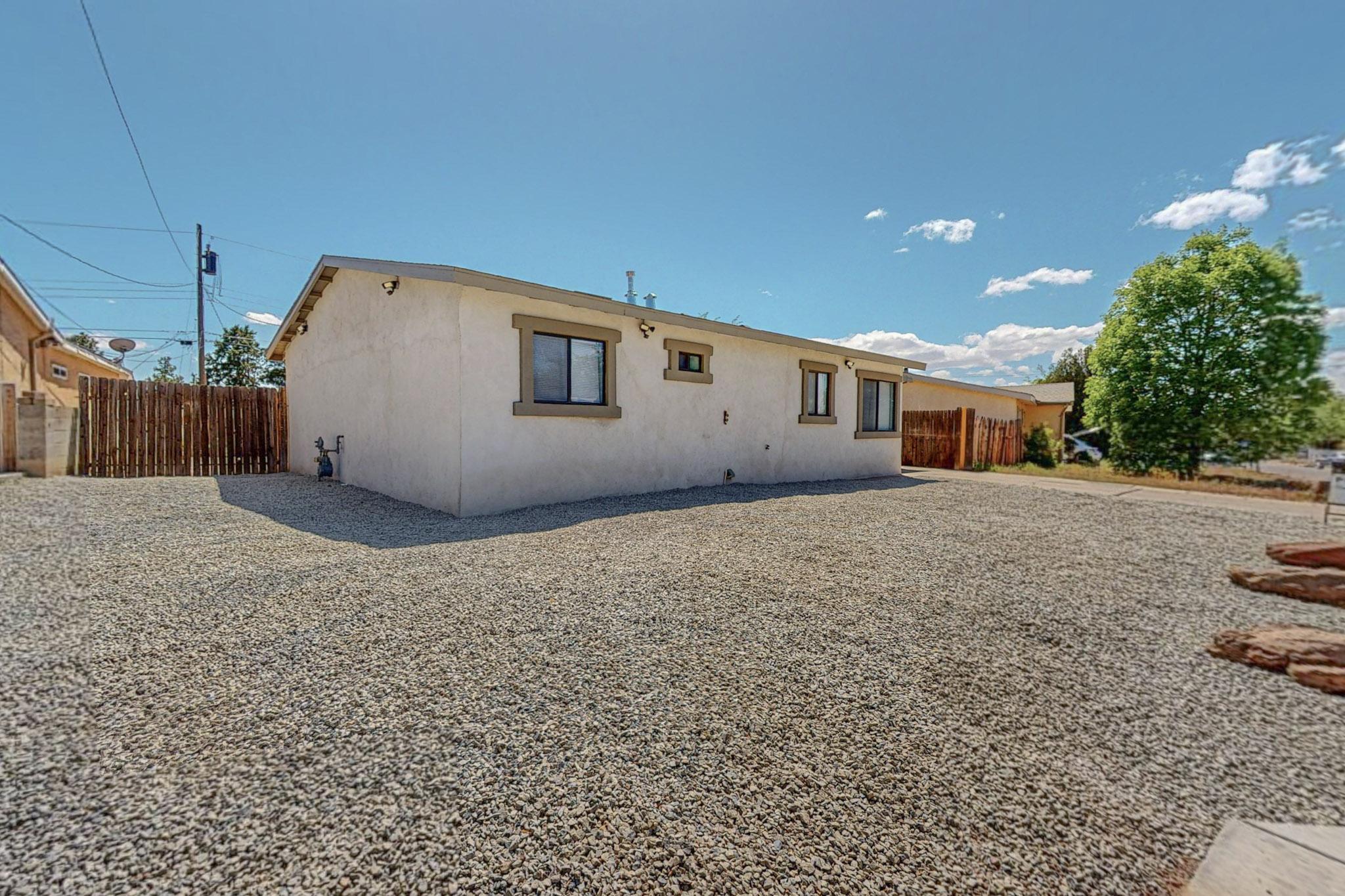 10416 Mountain Road NE