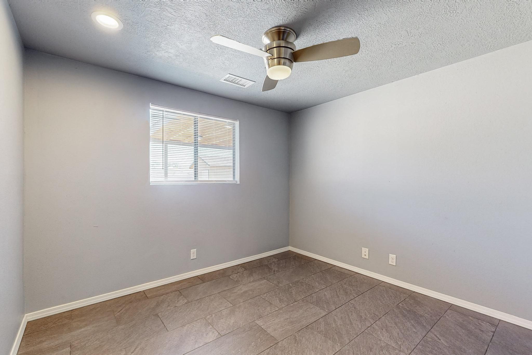 10416 Mountain Road NE