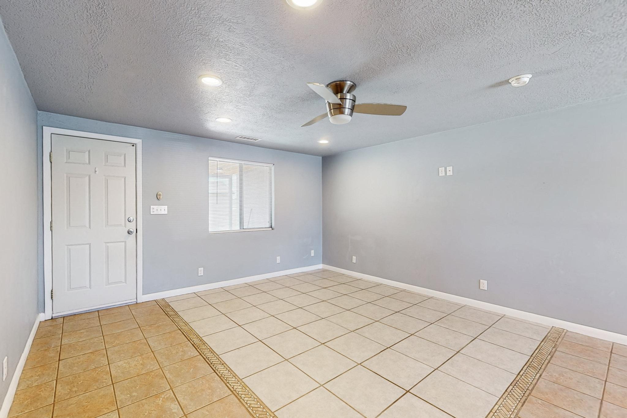 10416 Mountain Road NE