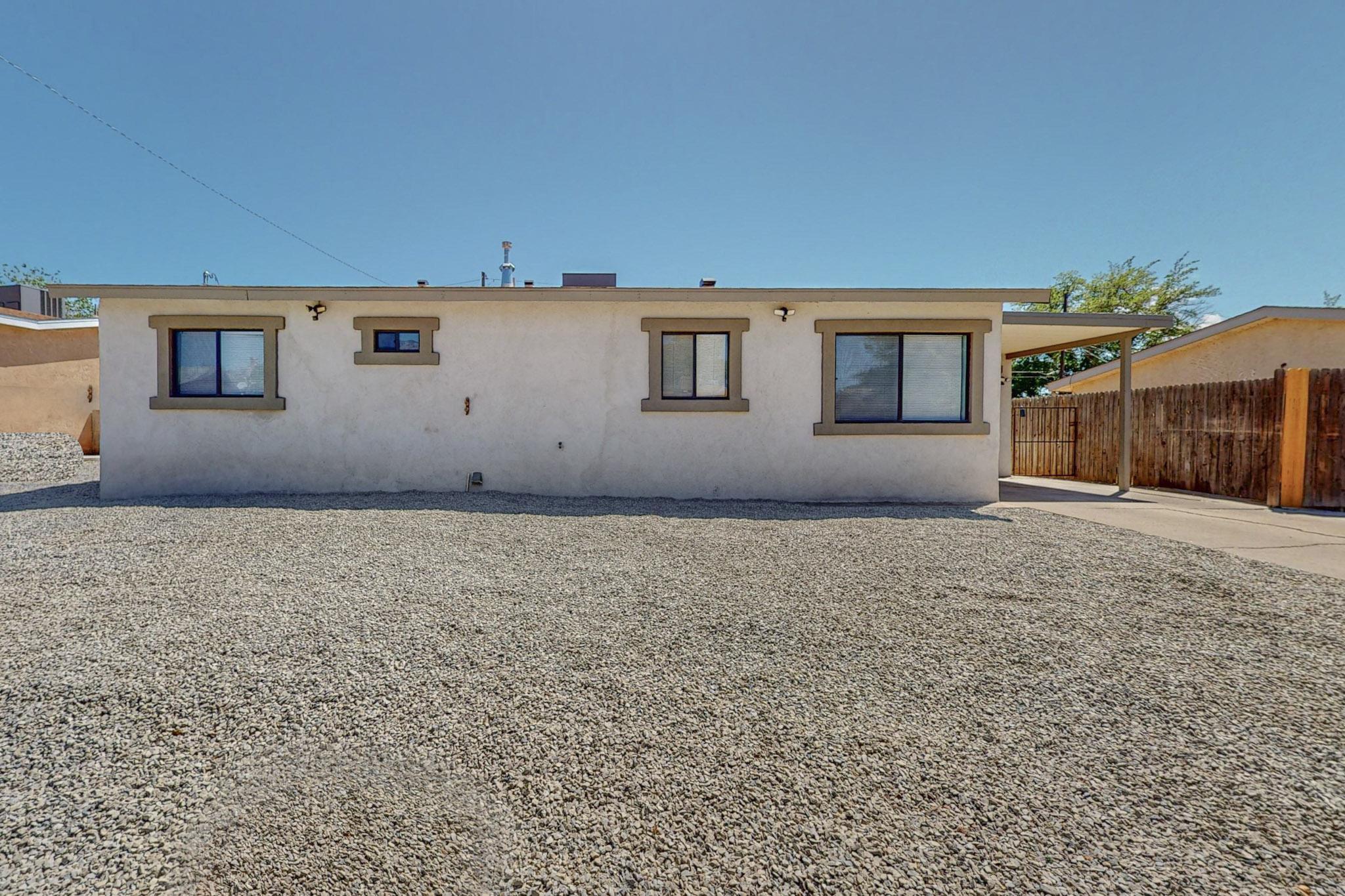 10416 Mountain Road NE