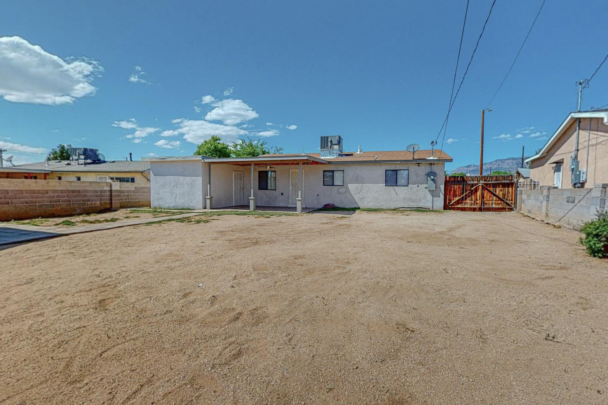 10416 Mountain Road NE