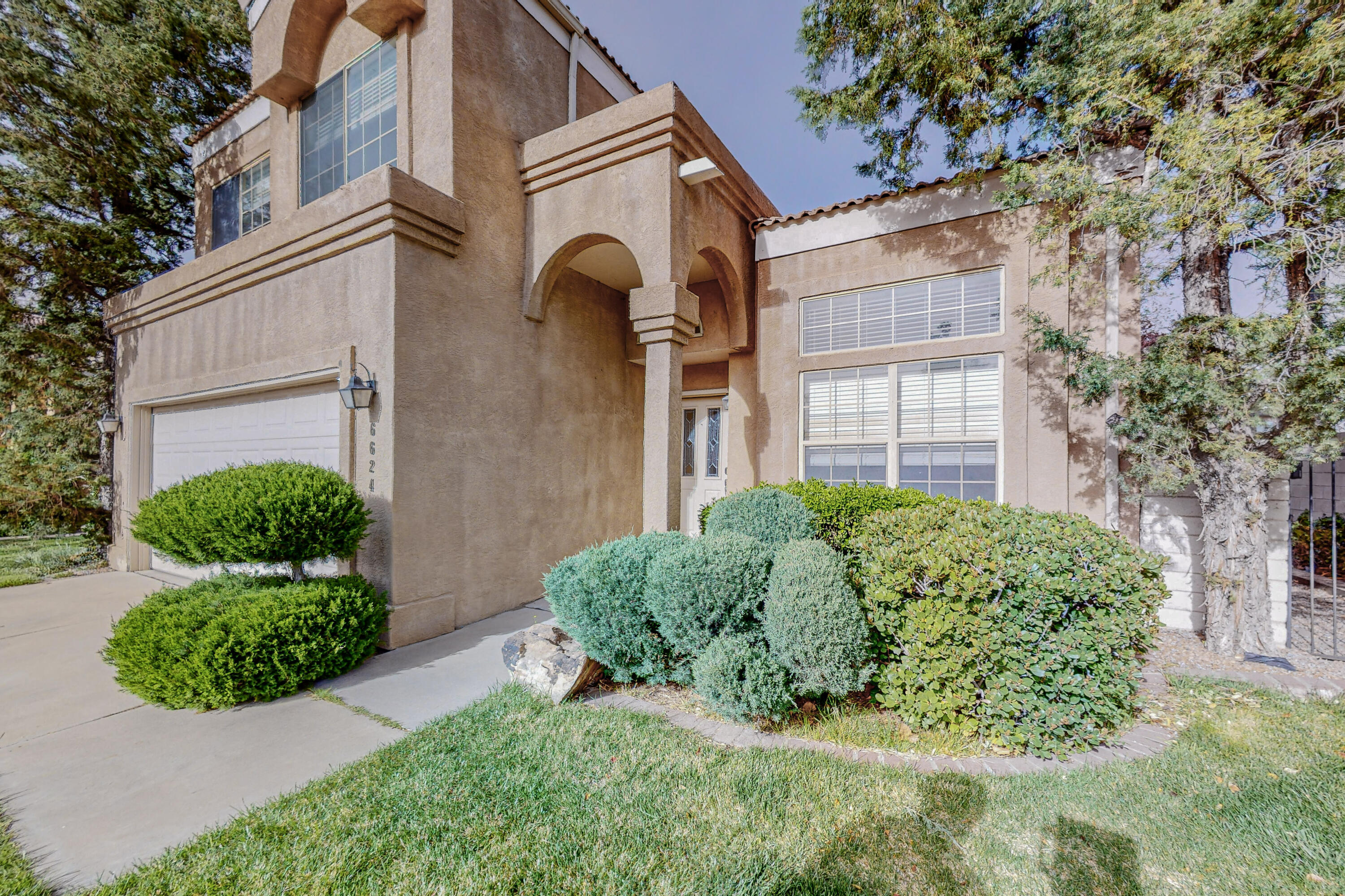 6624 Cypress Point Way NE