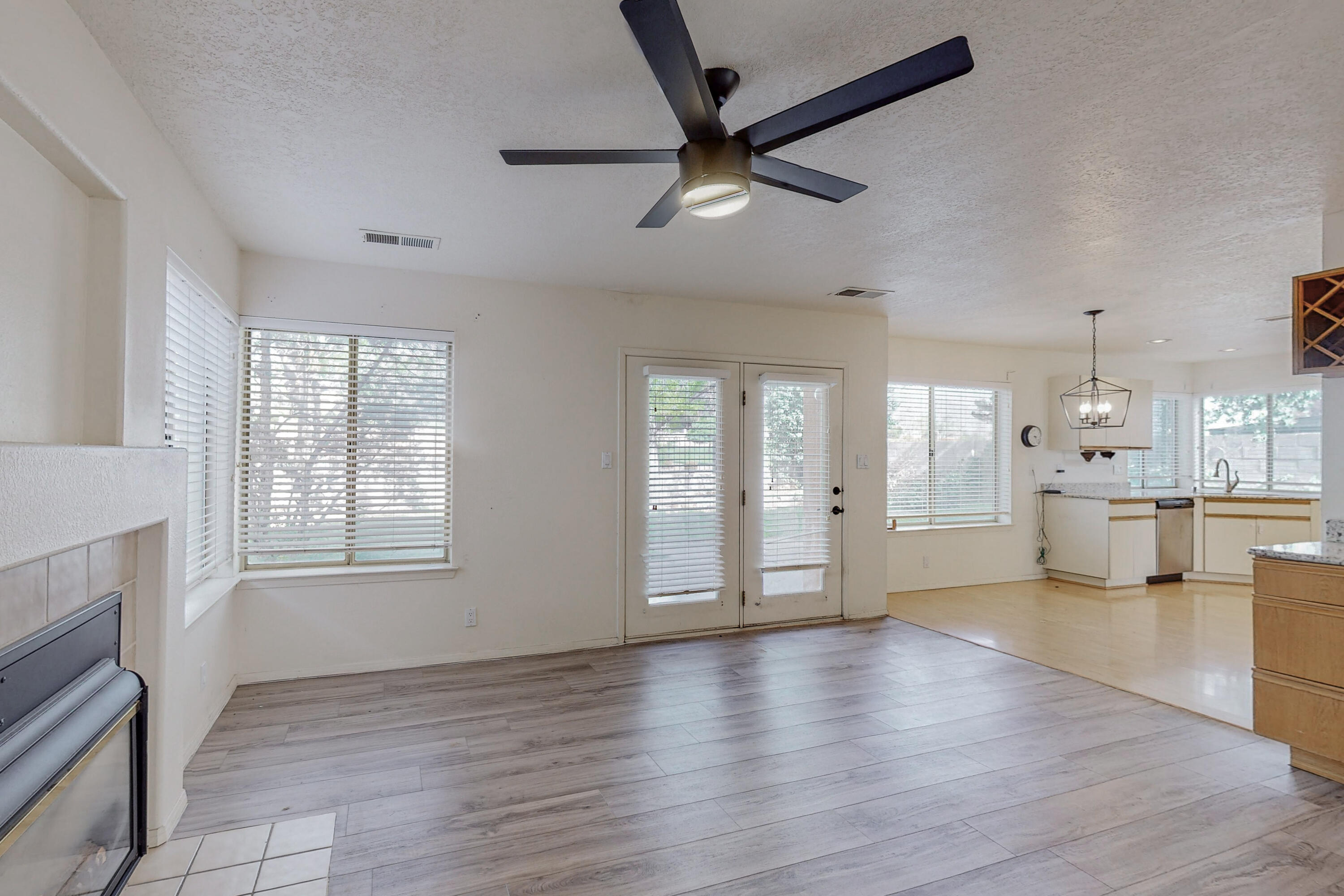 6624 Cypress Point Way NE