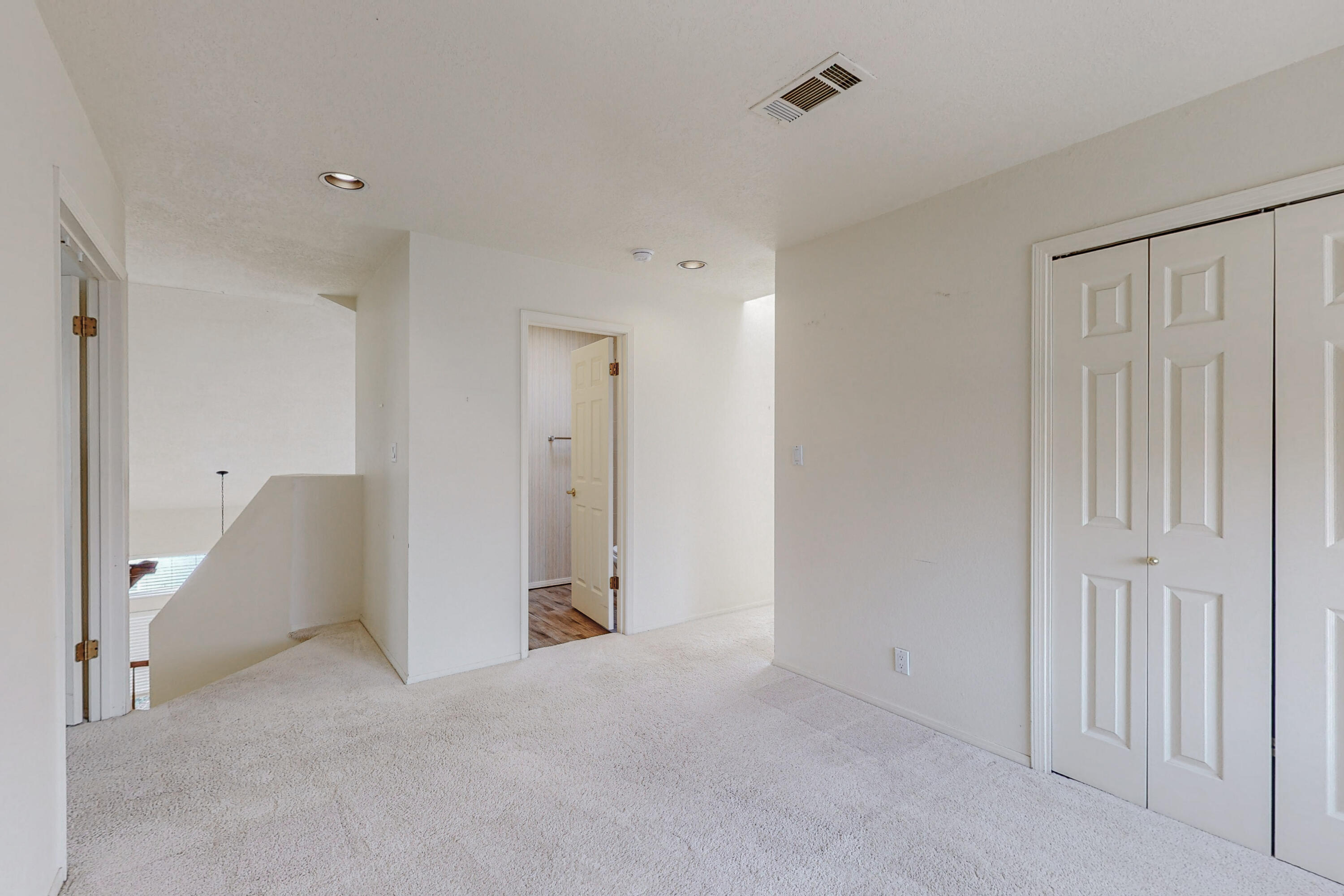 6624 Cypress Point Way NE