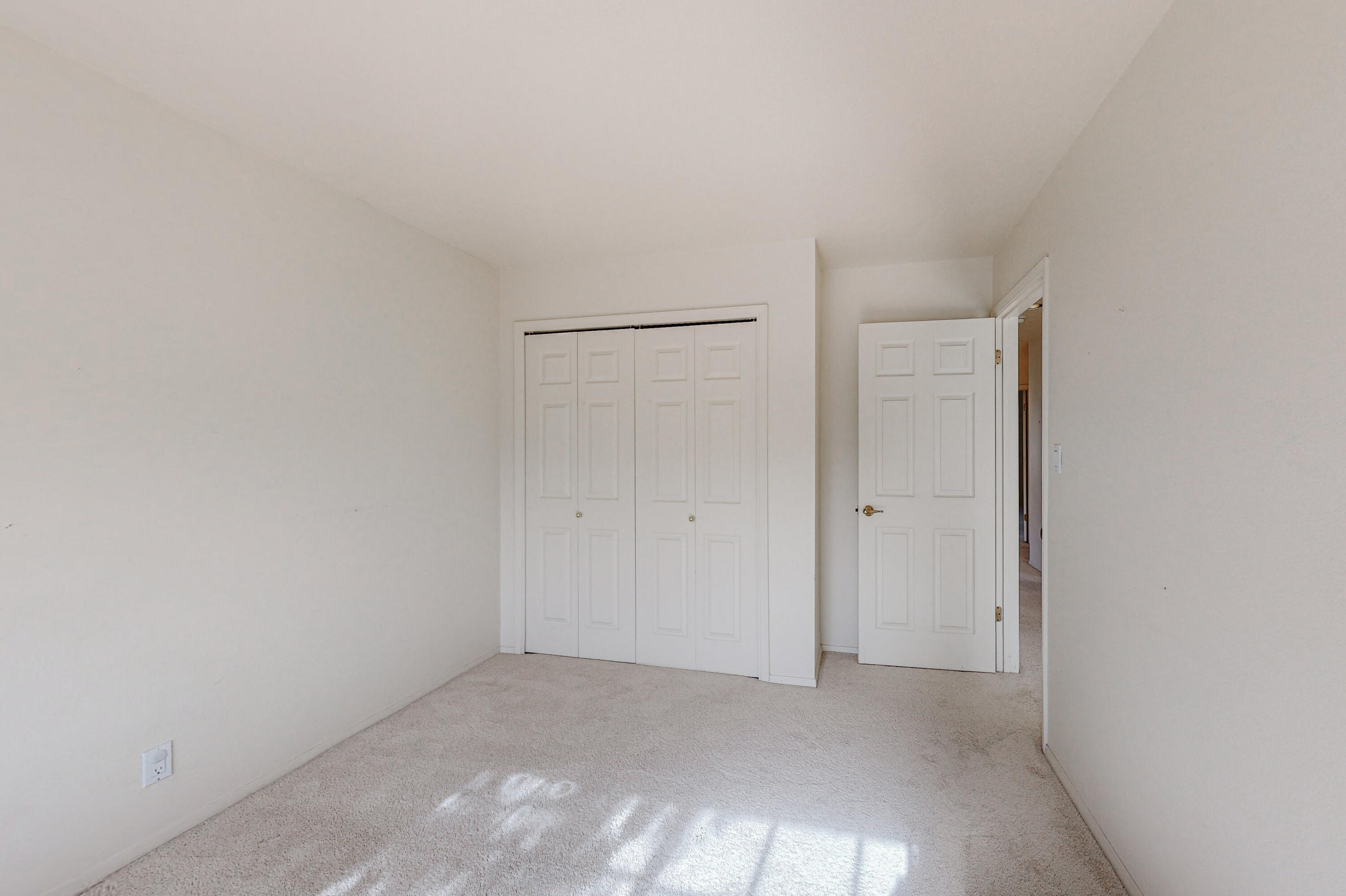 6624 Cypress Point Way NE