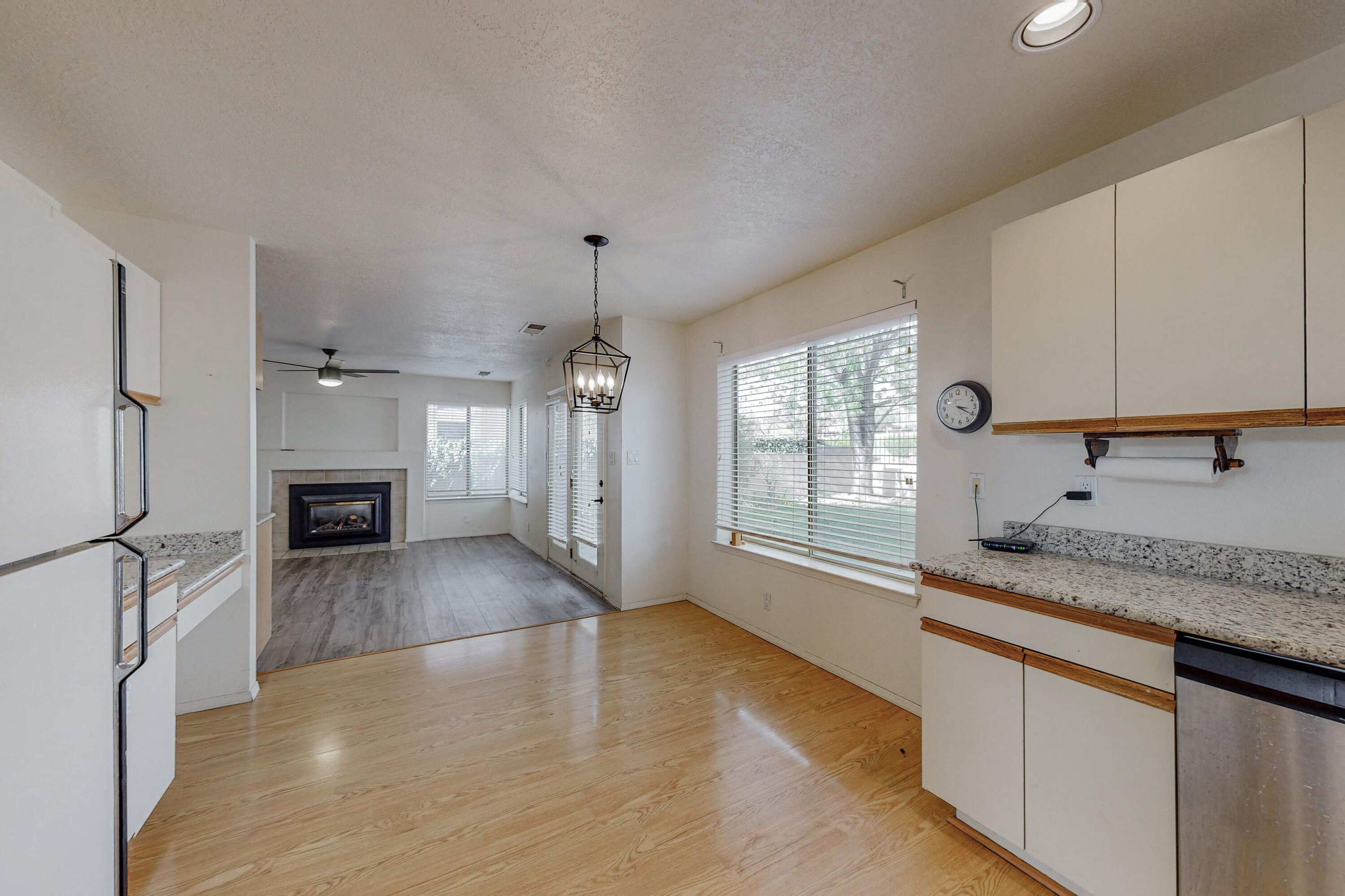 6624 Cypress Point Way NE