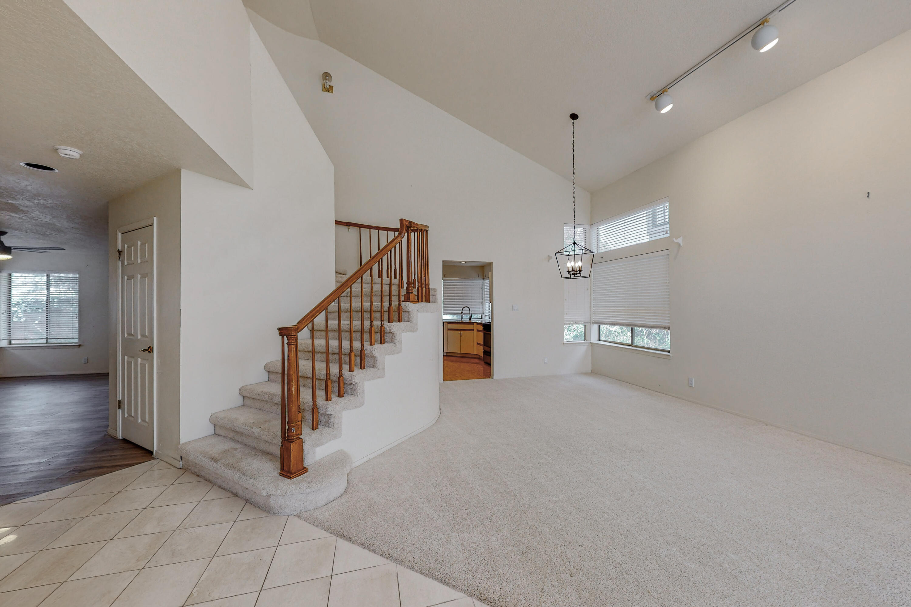 6624 Cypress Point Way NE