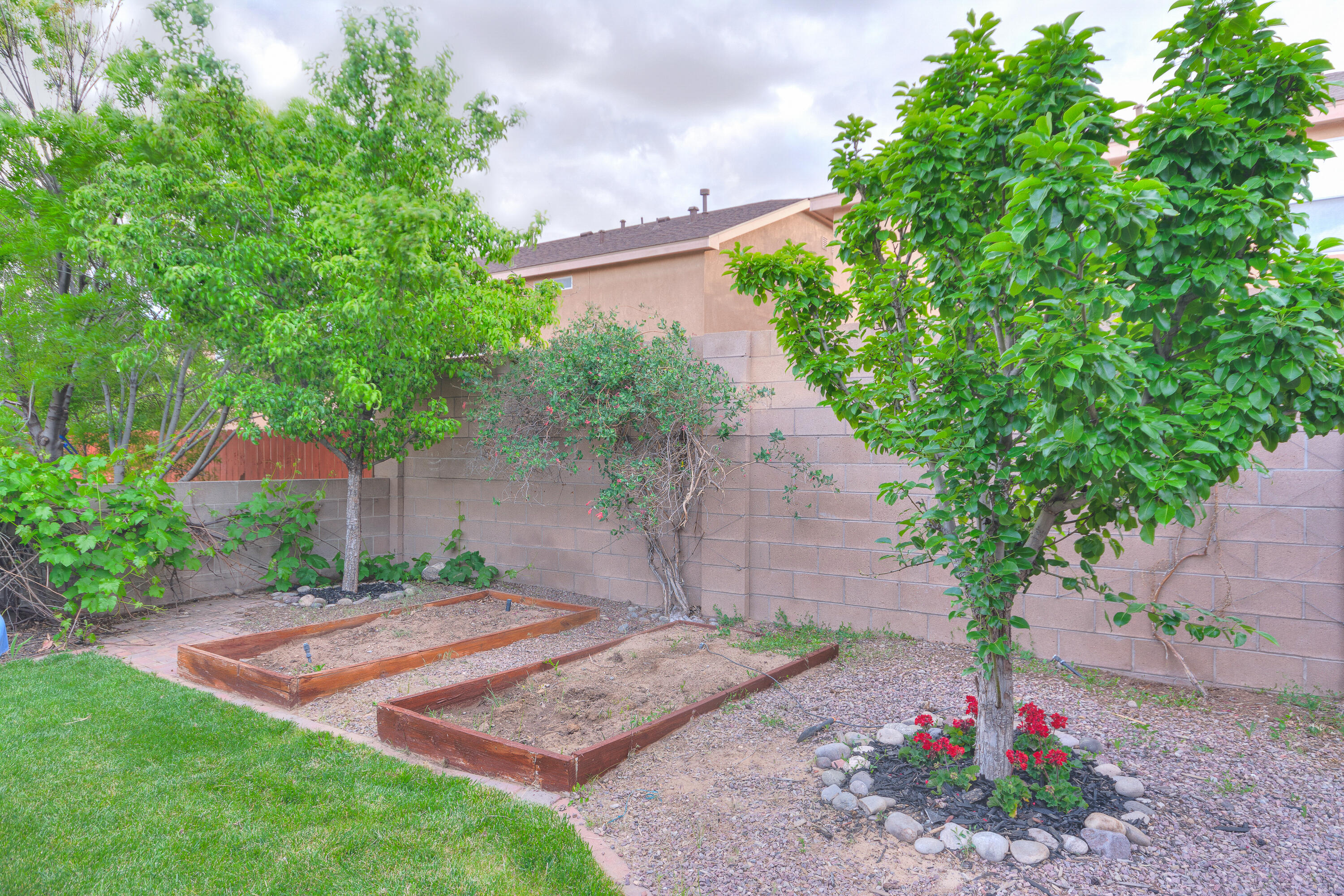 10439 Calle Avila NW