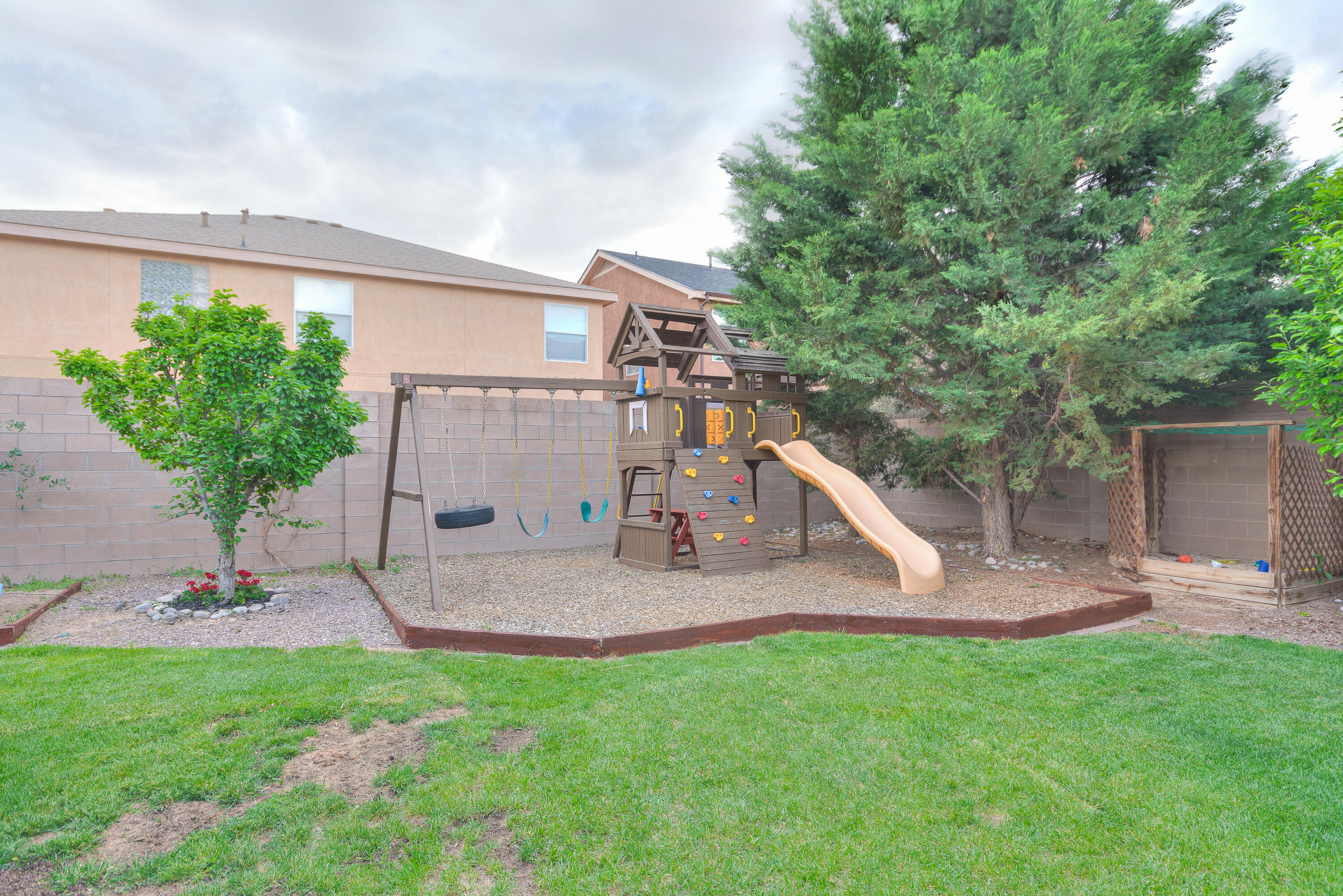 10439 Calle Avila NW