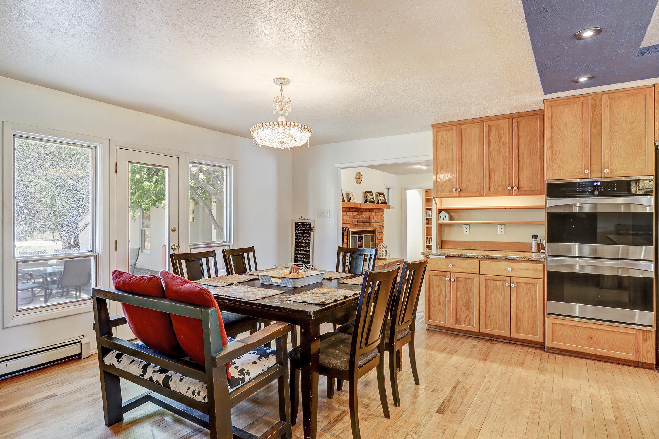 1209 Alameda Road