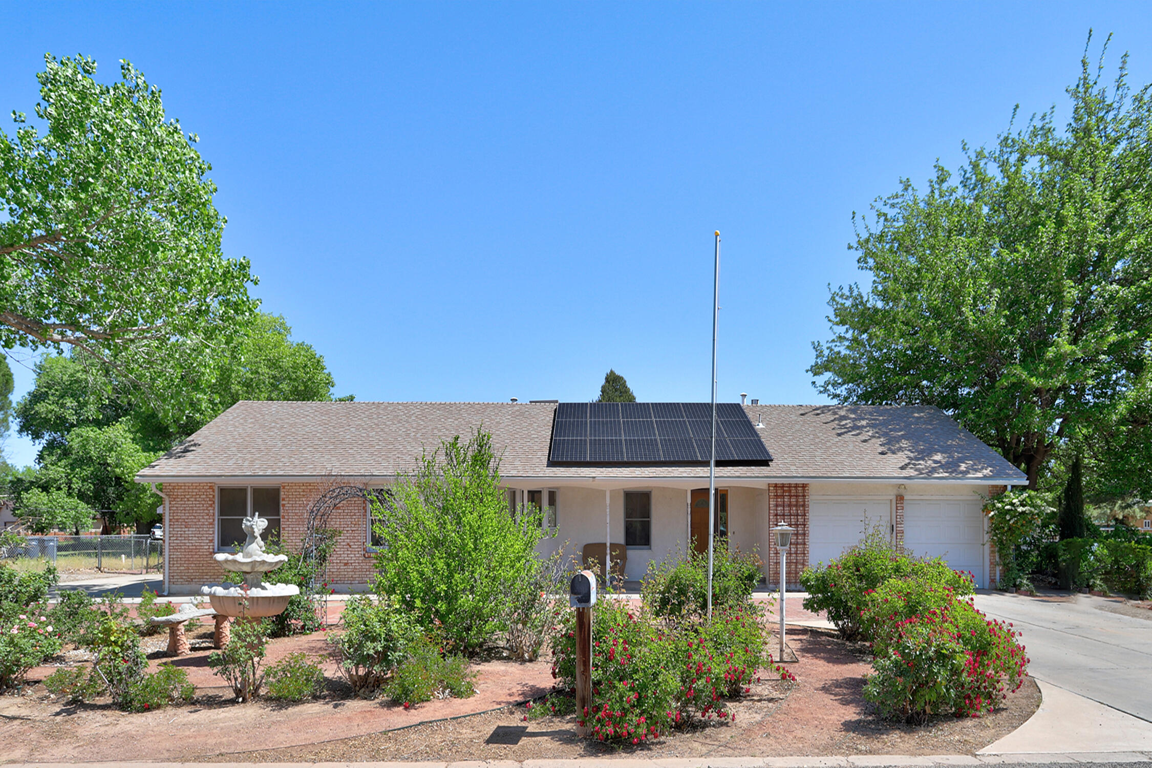 1209 Alameda Road