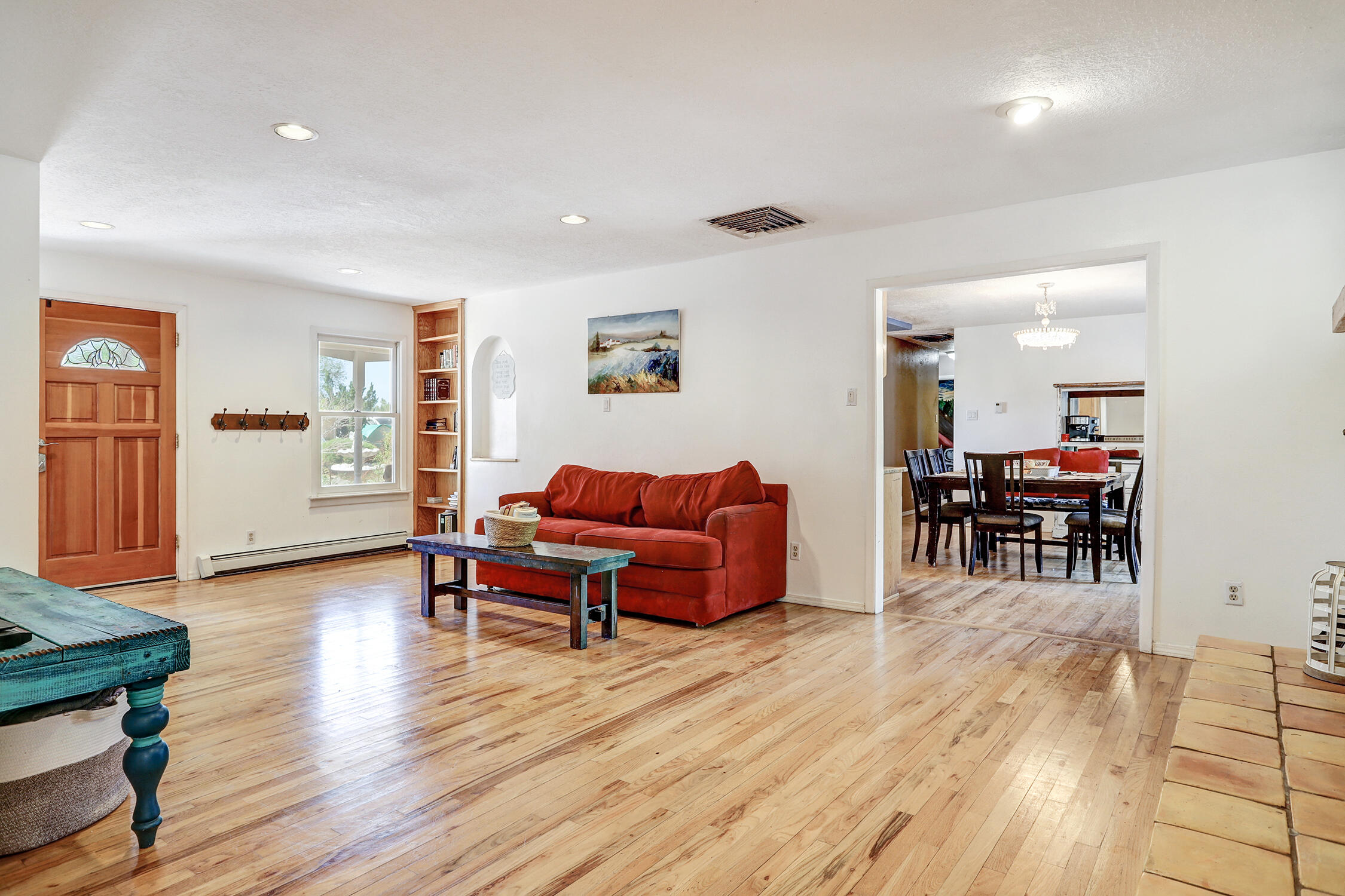 1209 Alameda Road