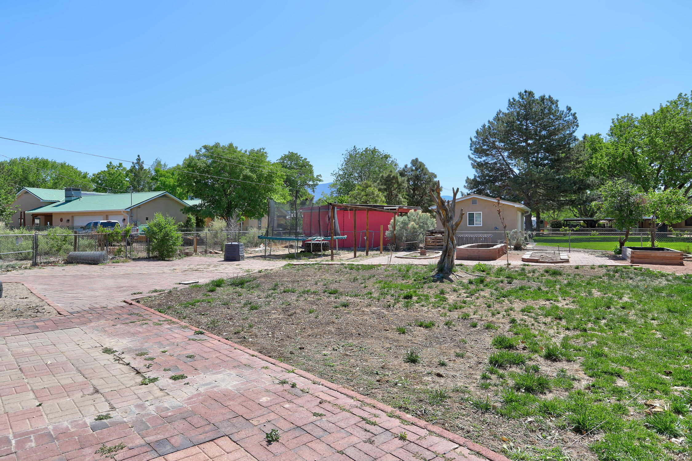 1209 Alameda Road