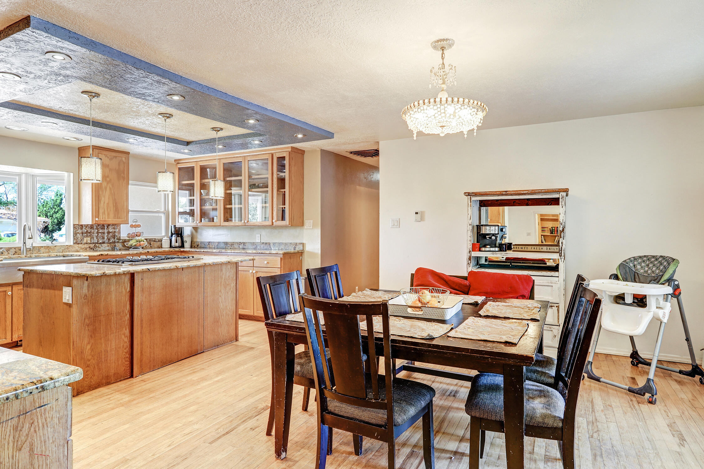 1209 Alameda Road