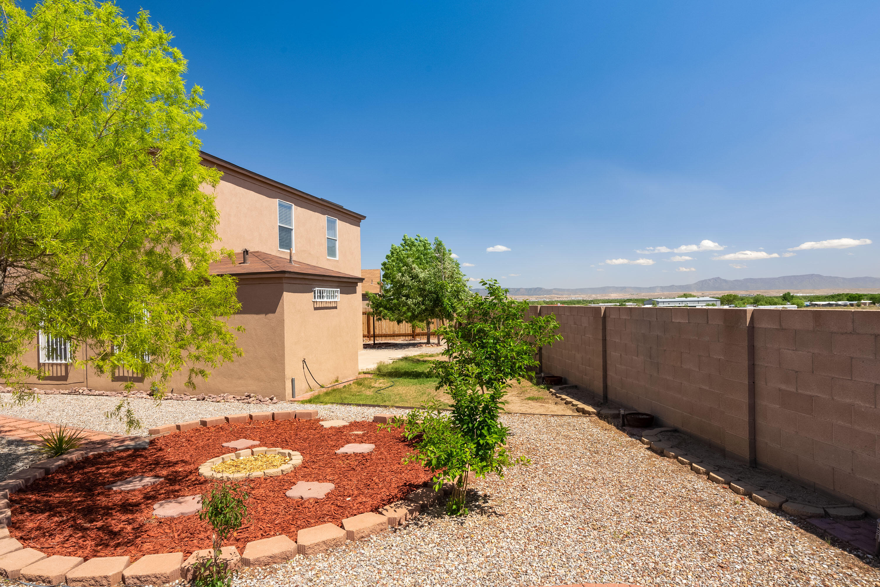 7228 Luna Azul Avenue SW