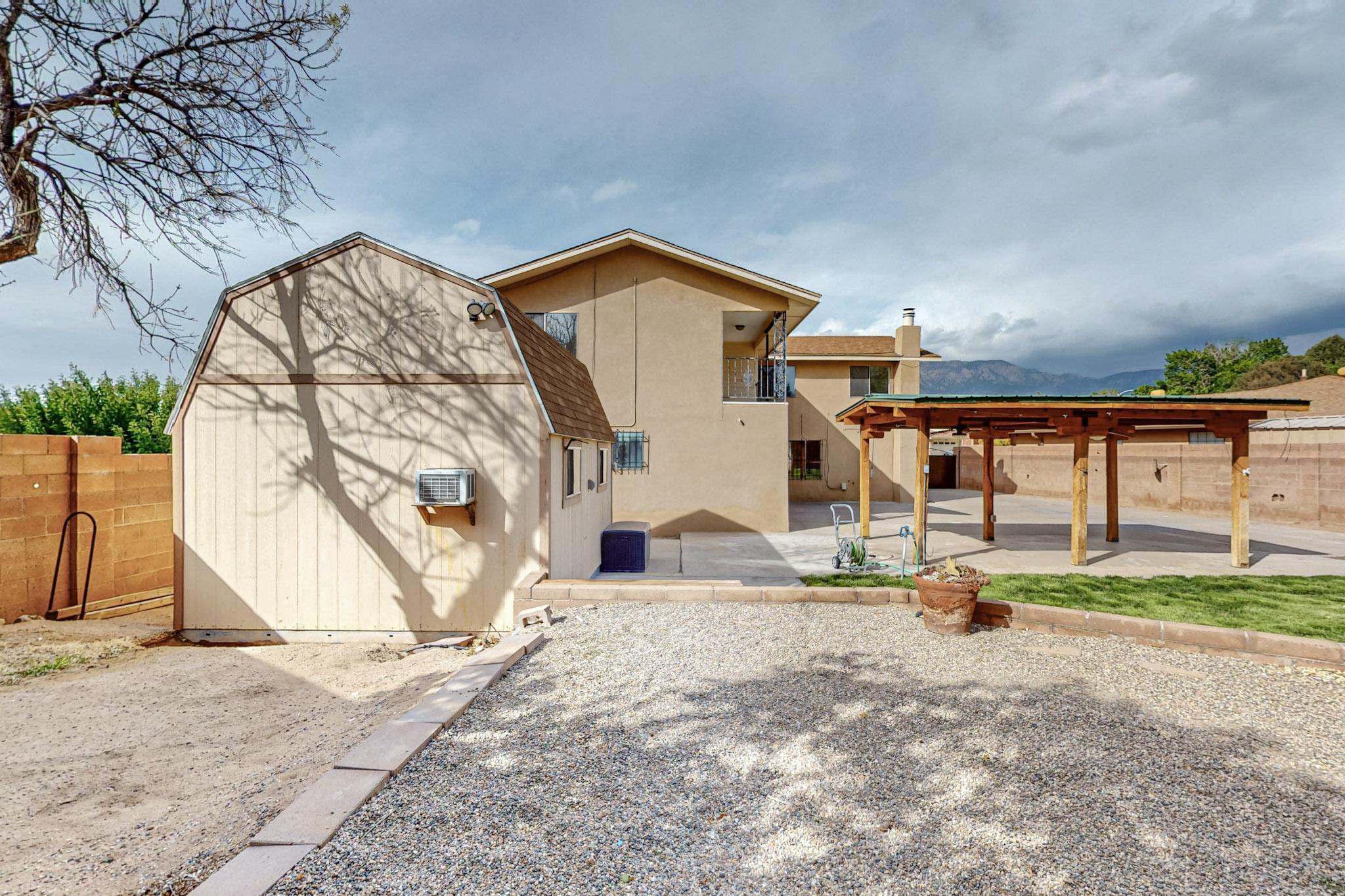 9808 Lorelei Lane NE