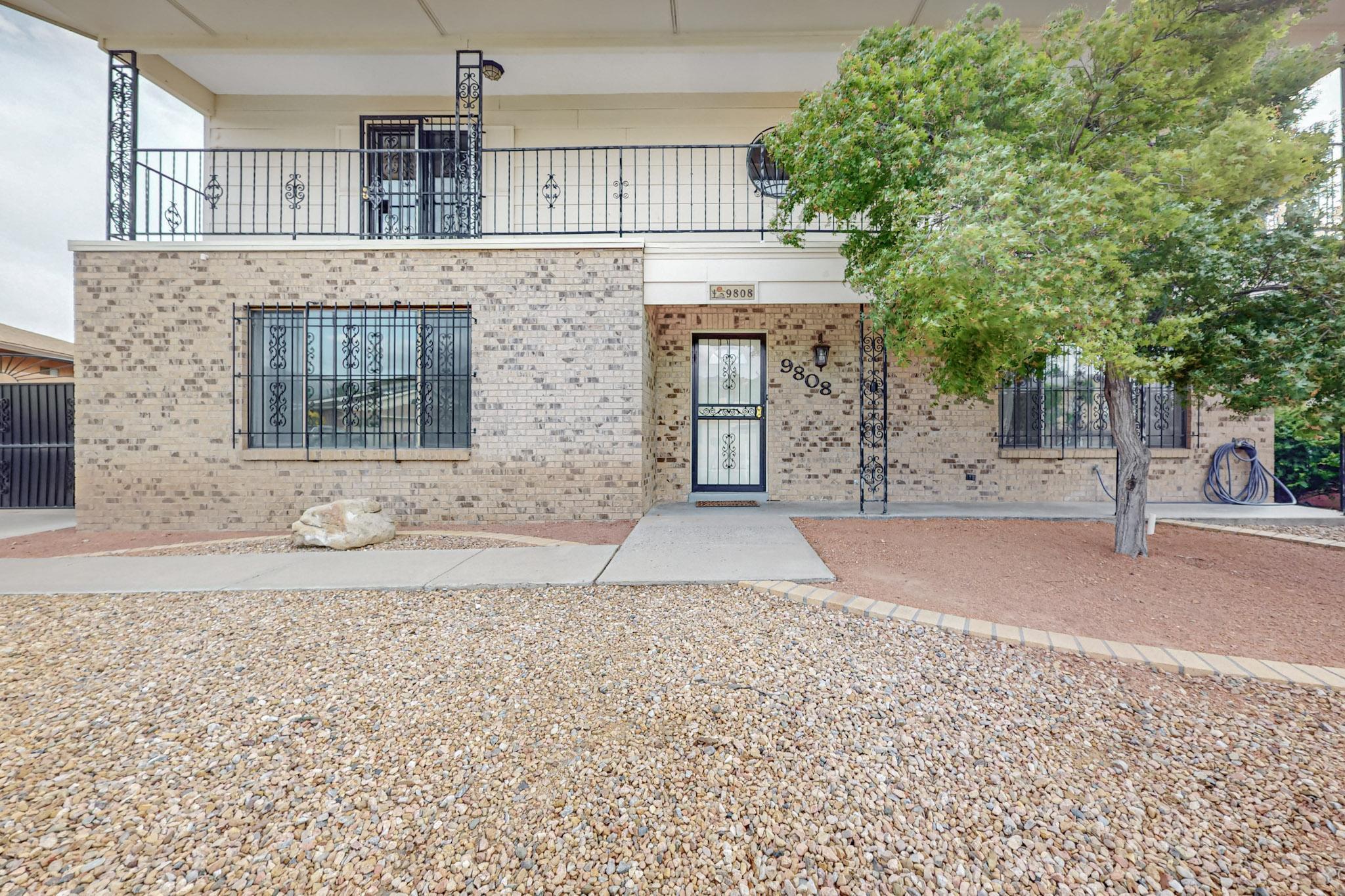 9808 Lorelei Lane NE