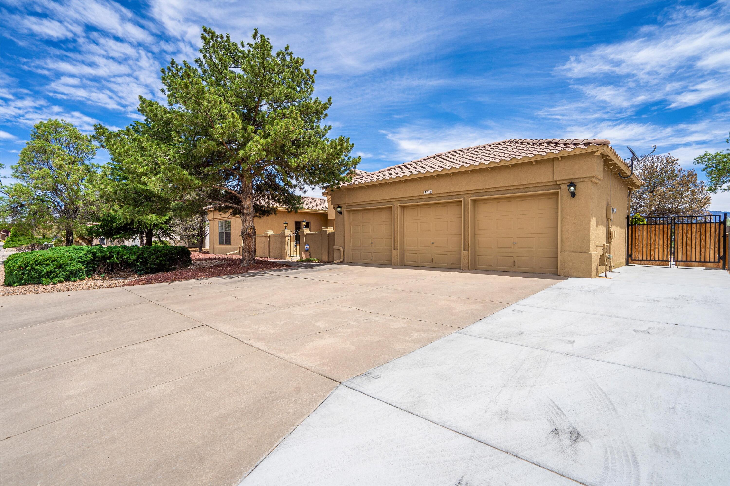 414 Nicklaus Drive SE
