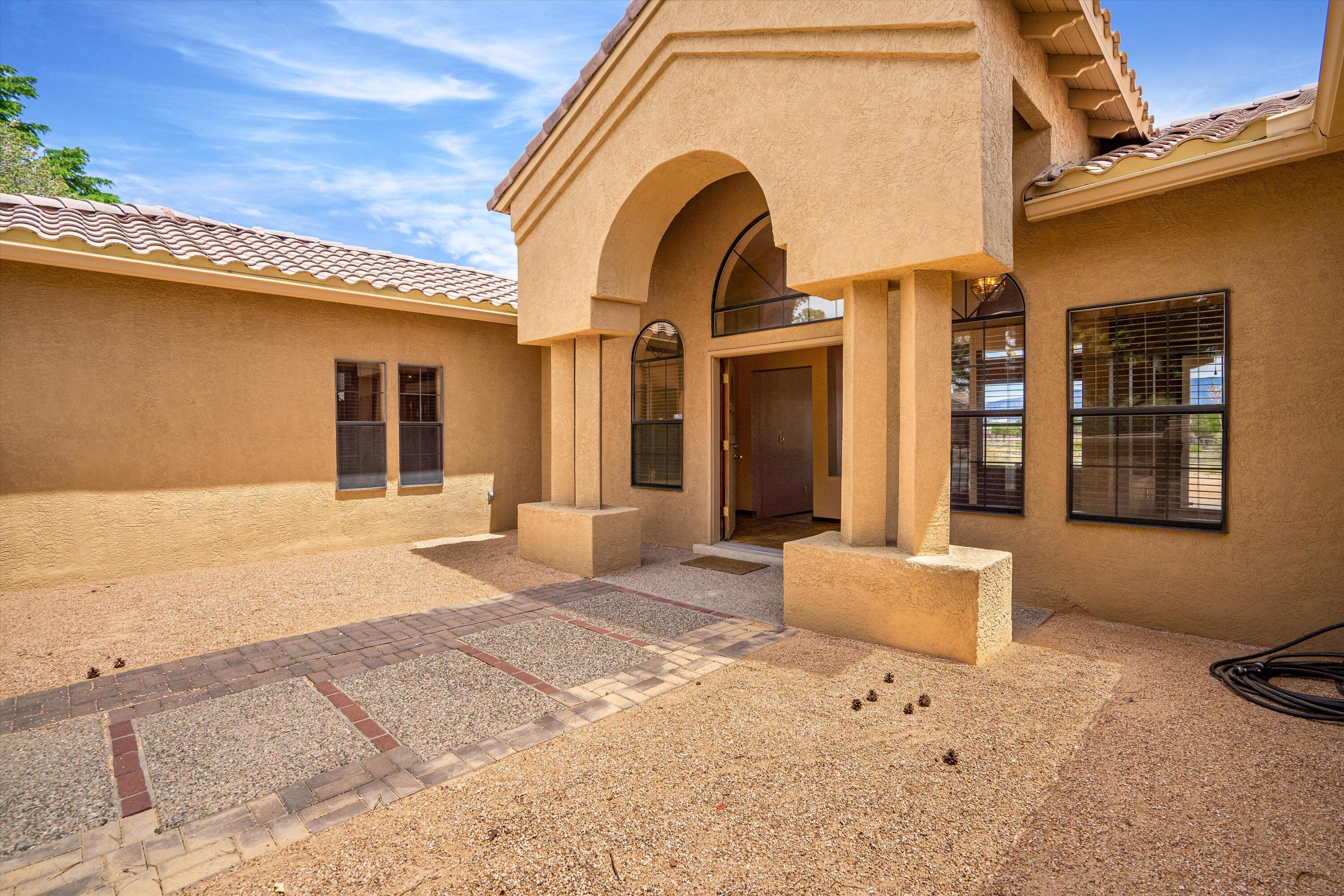 414 Nicklaus Drive SE