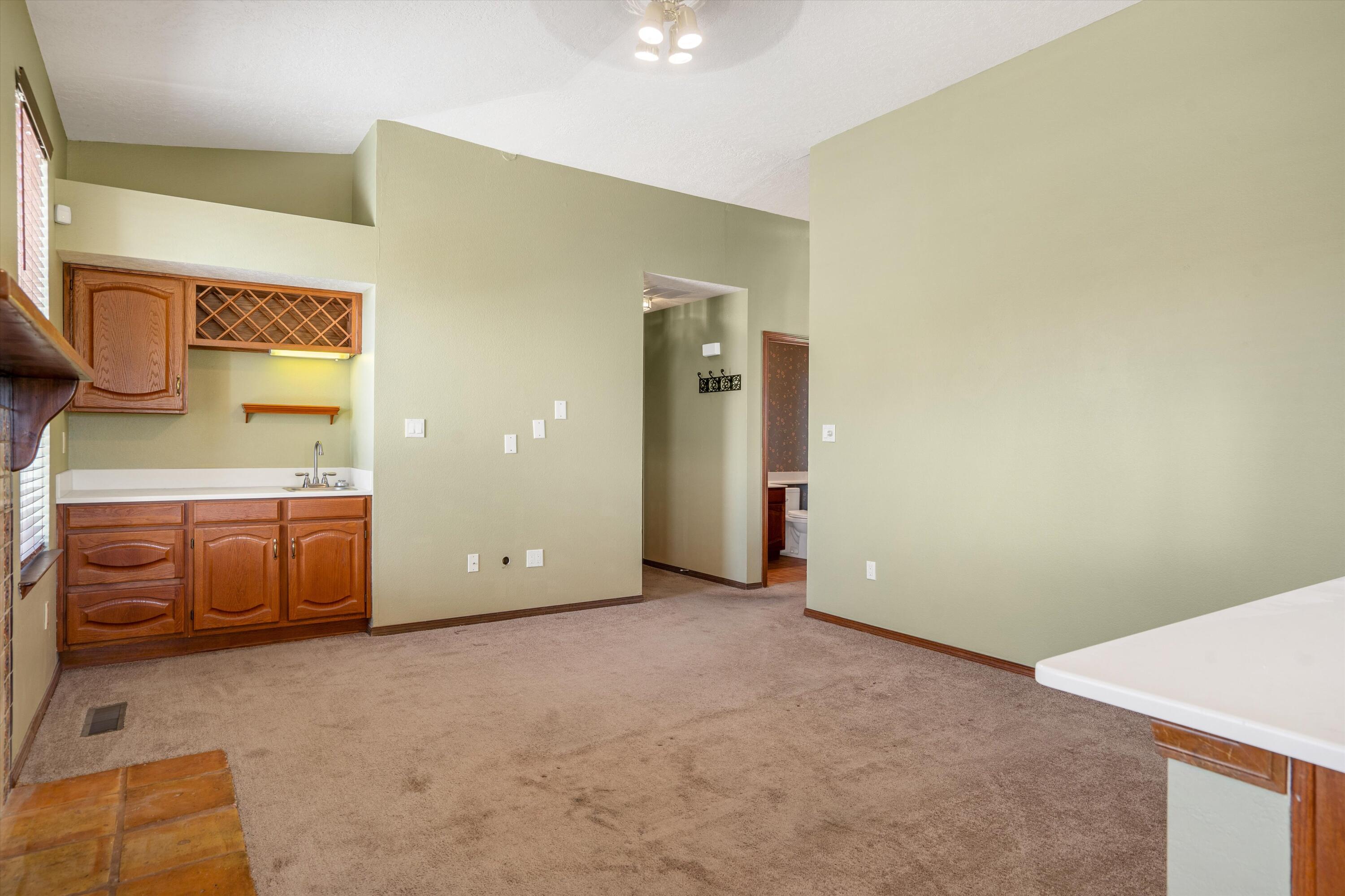 414 Nicklaus Drive SE