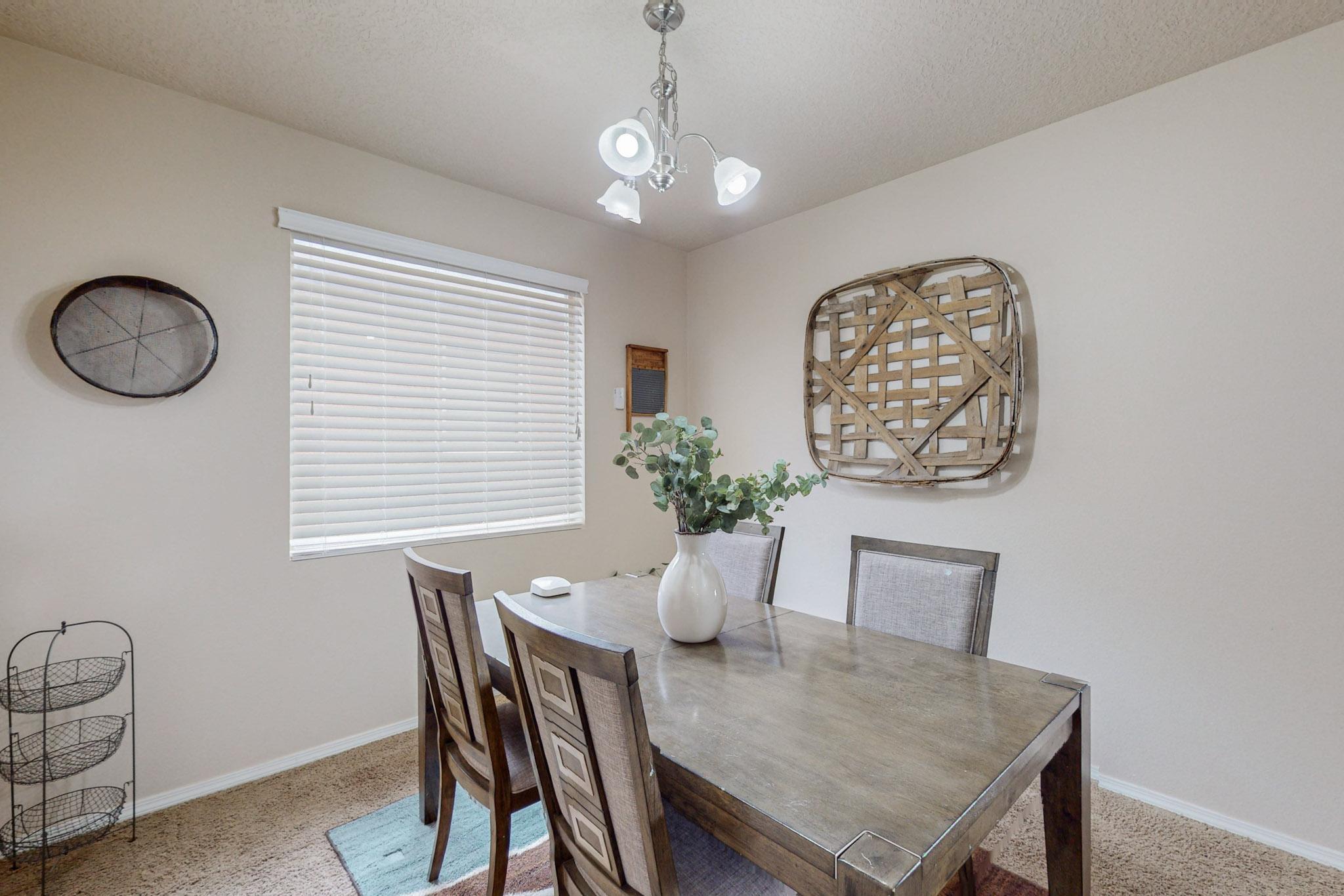 1124 Desert Paintbrush Loop NE