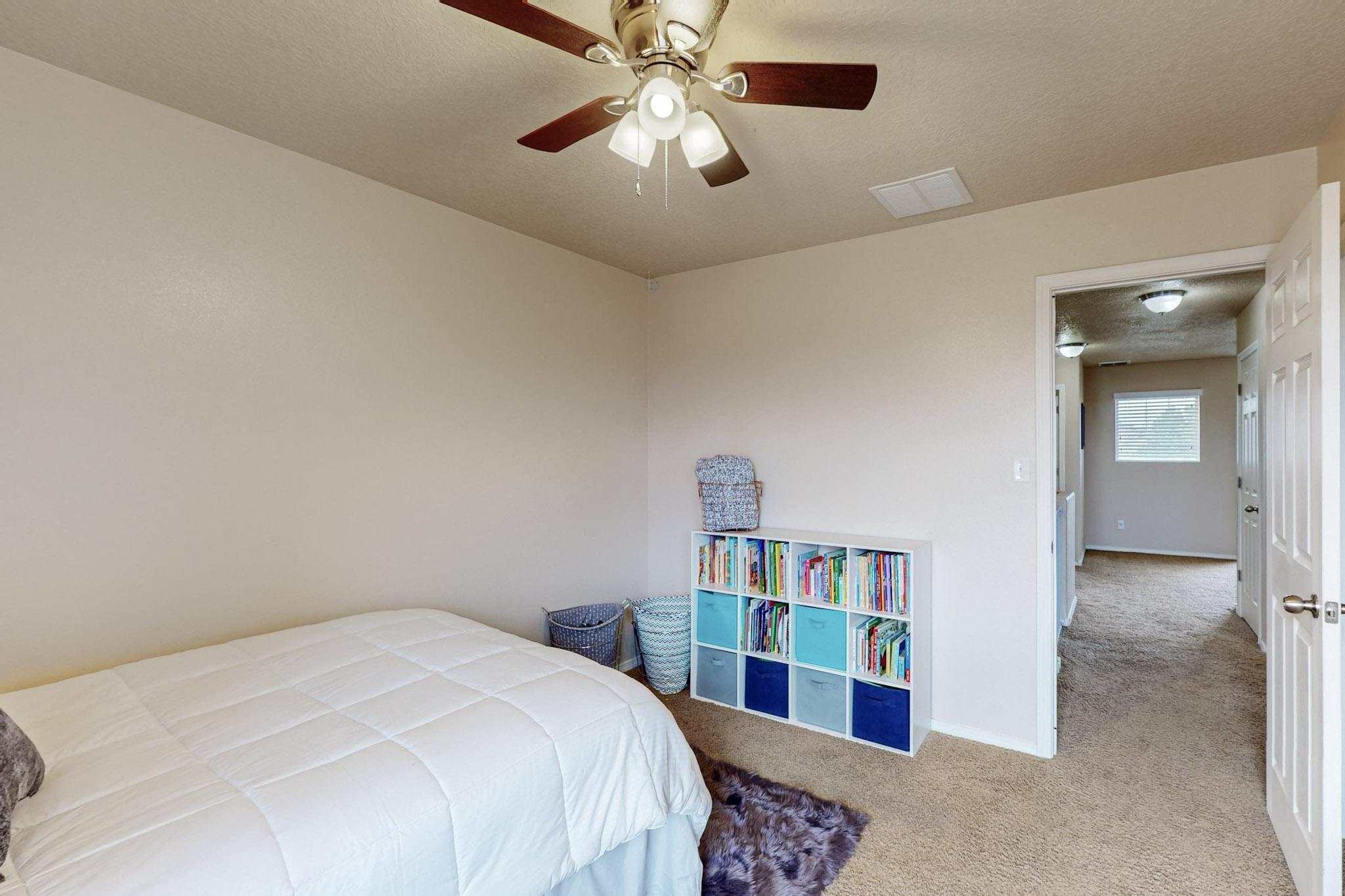 1124 Desert Paintbrush Loop NE