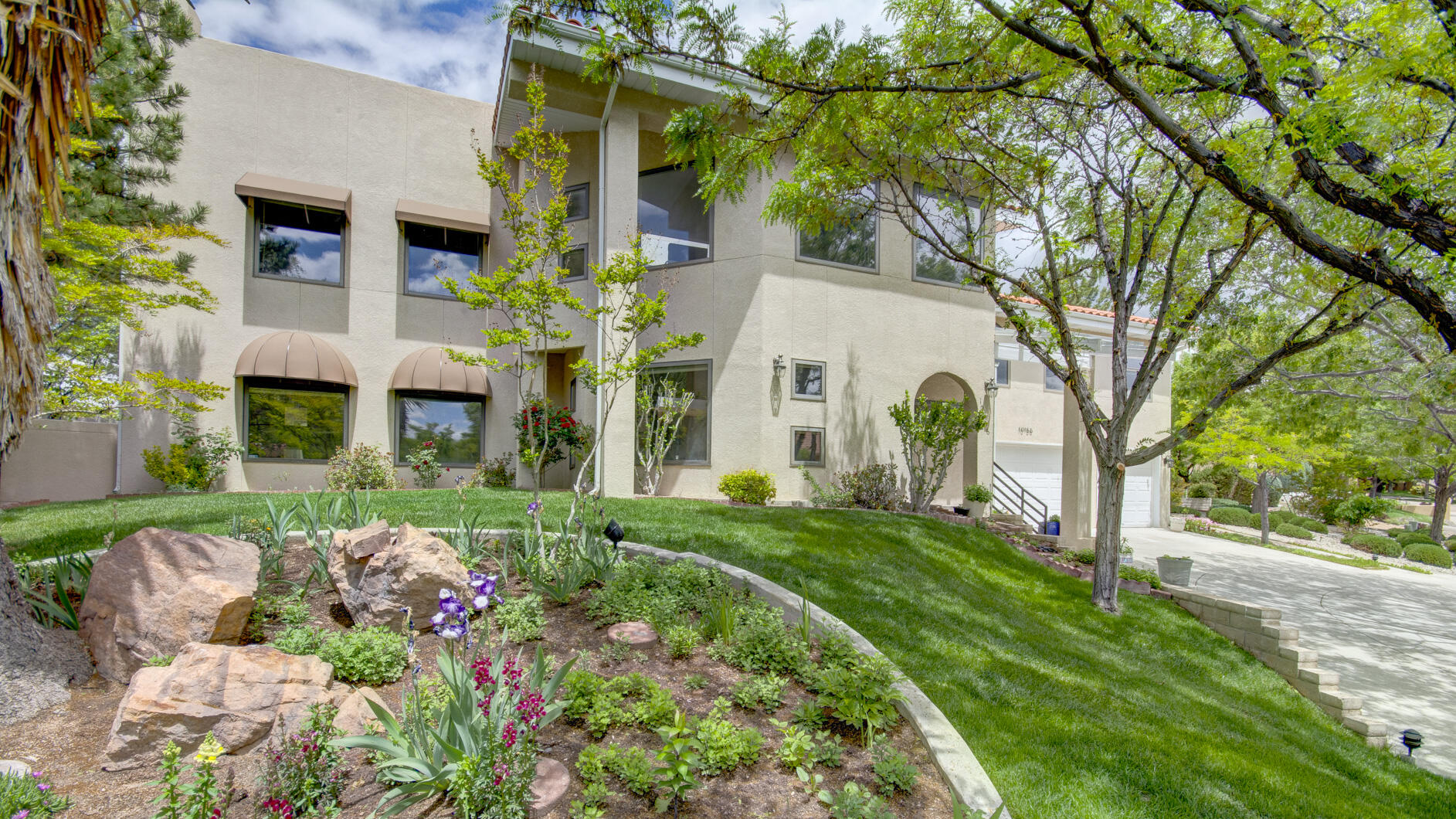 10156 Masters Drive NE