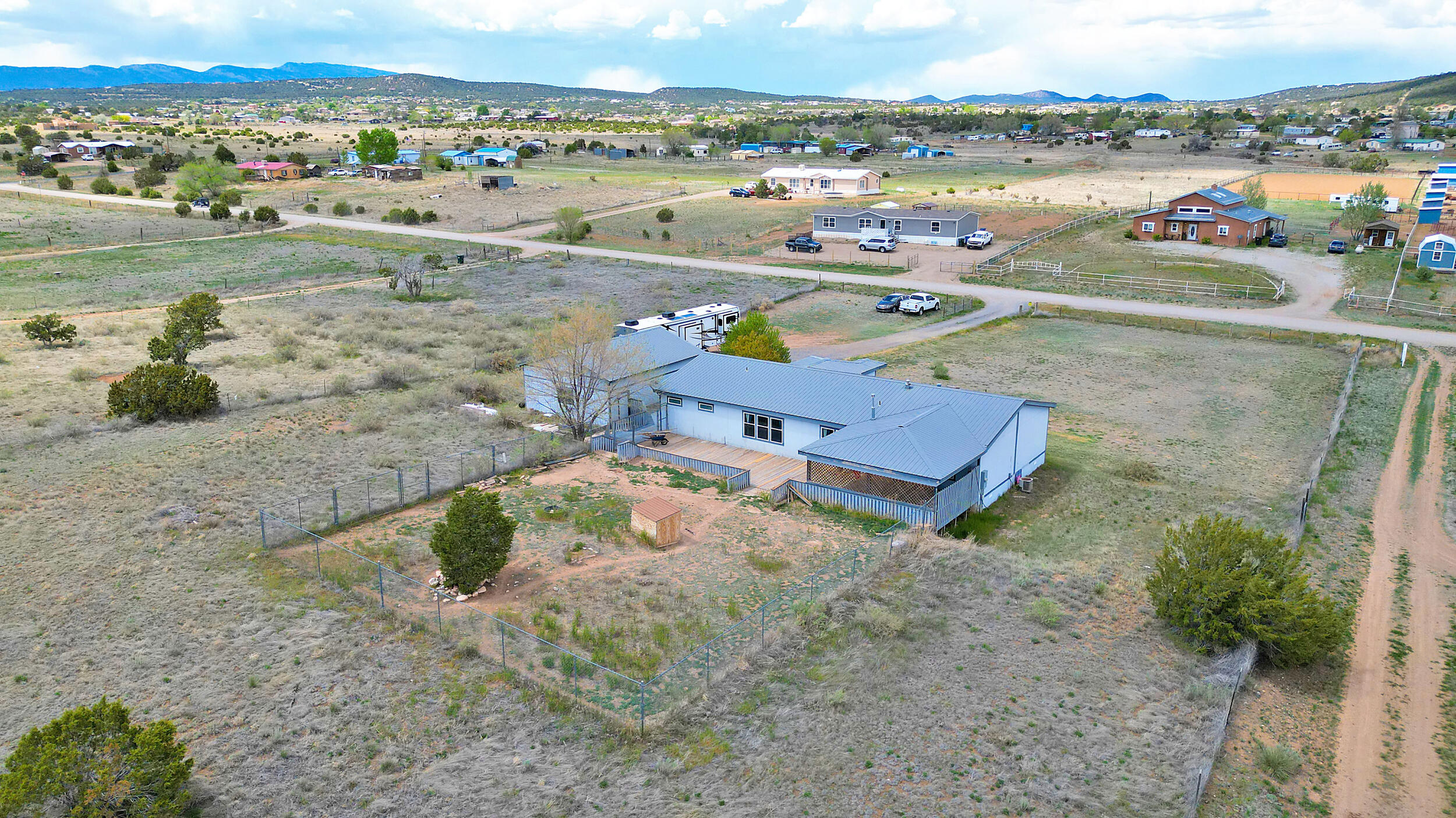 16 Equestrian Trail